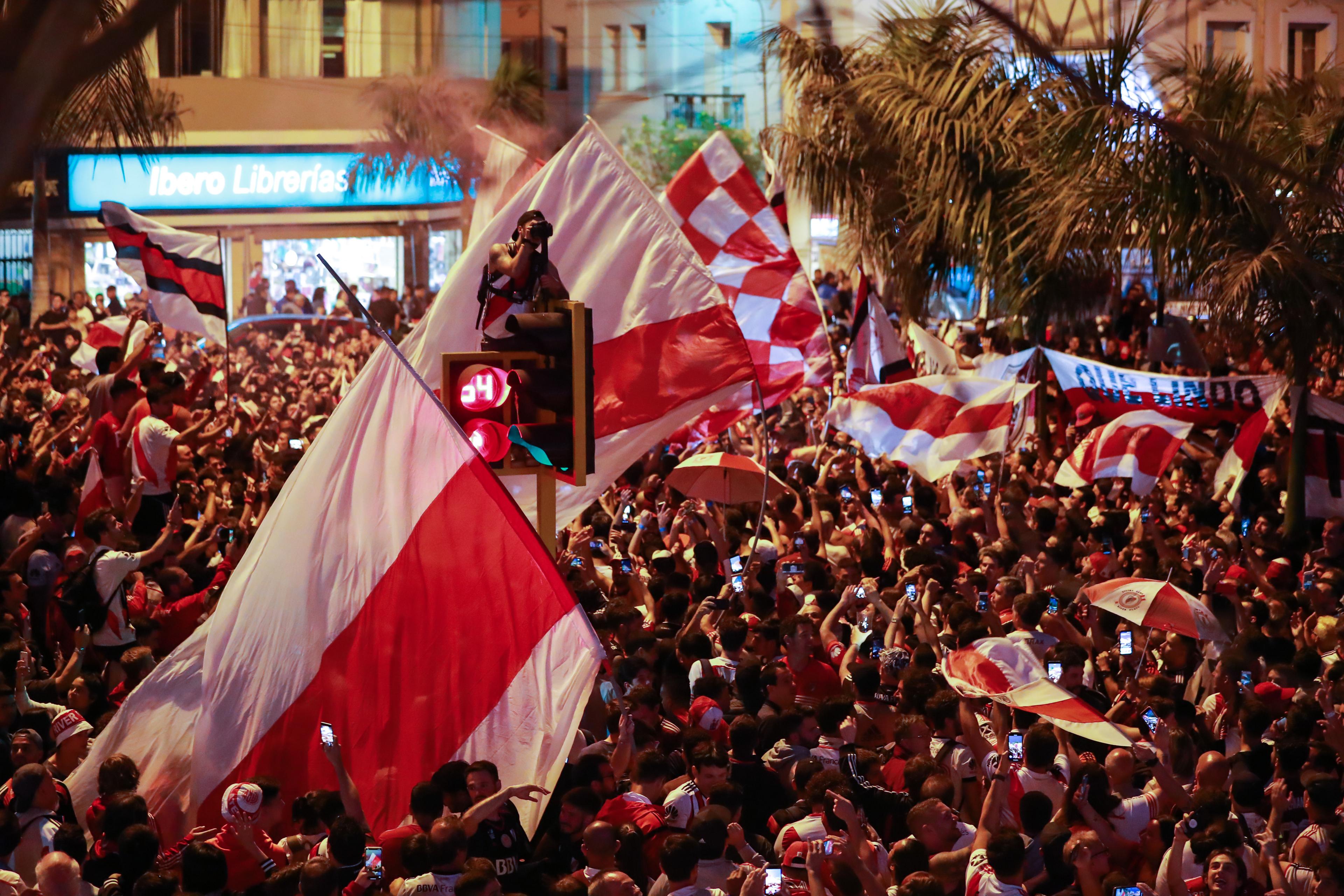 River Plate fans