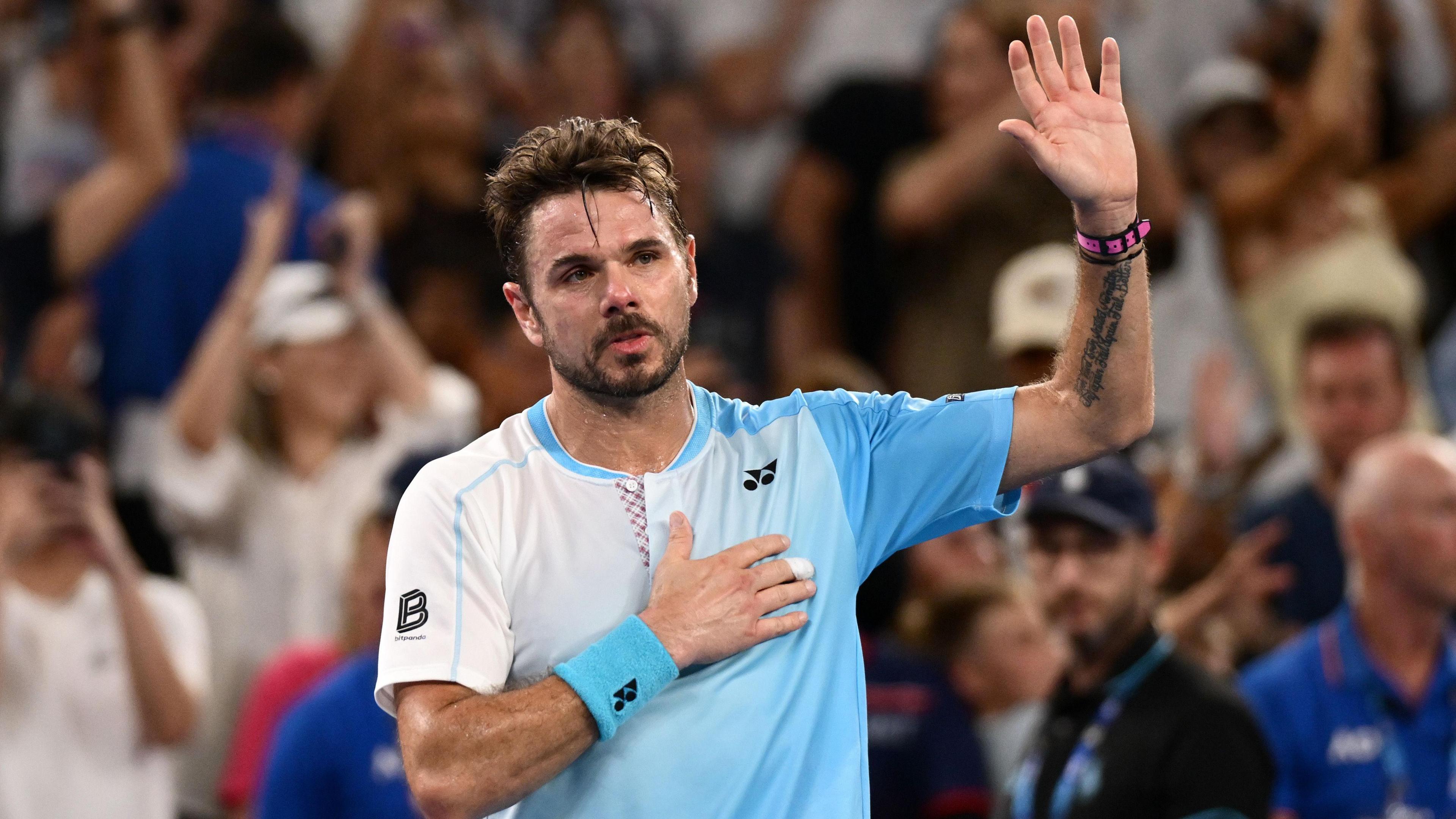 Stan Wawrinka acknowledges the crowd after his Australian Open exit