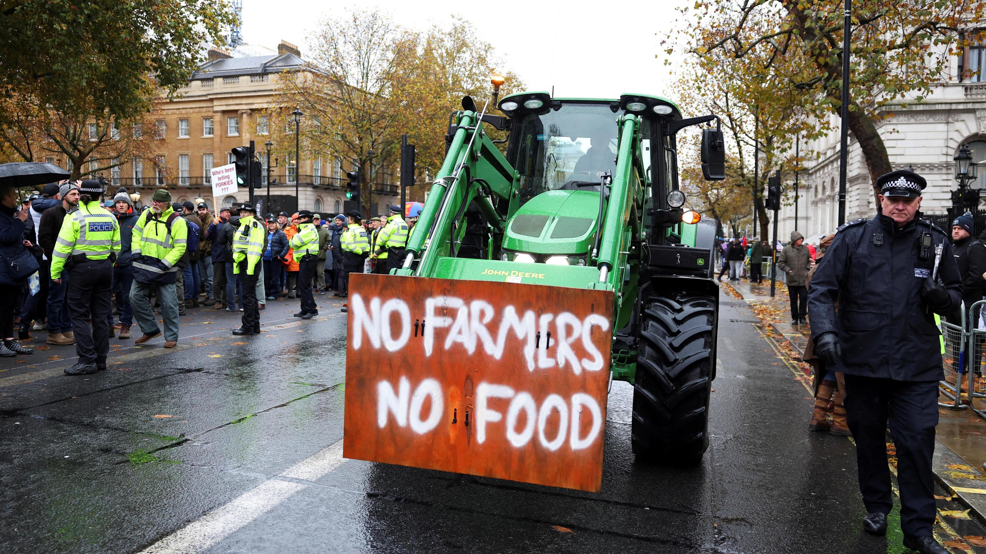 Farmers protest against the government's agricultural policies in London on 19 November 2024