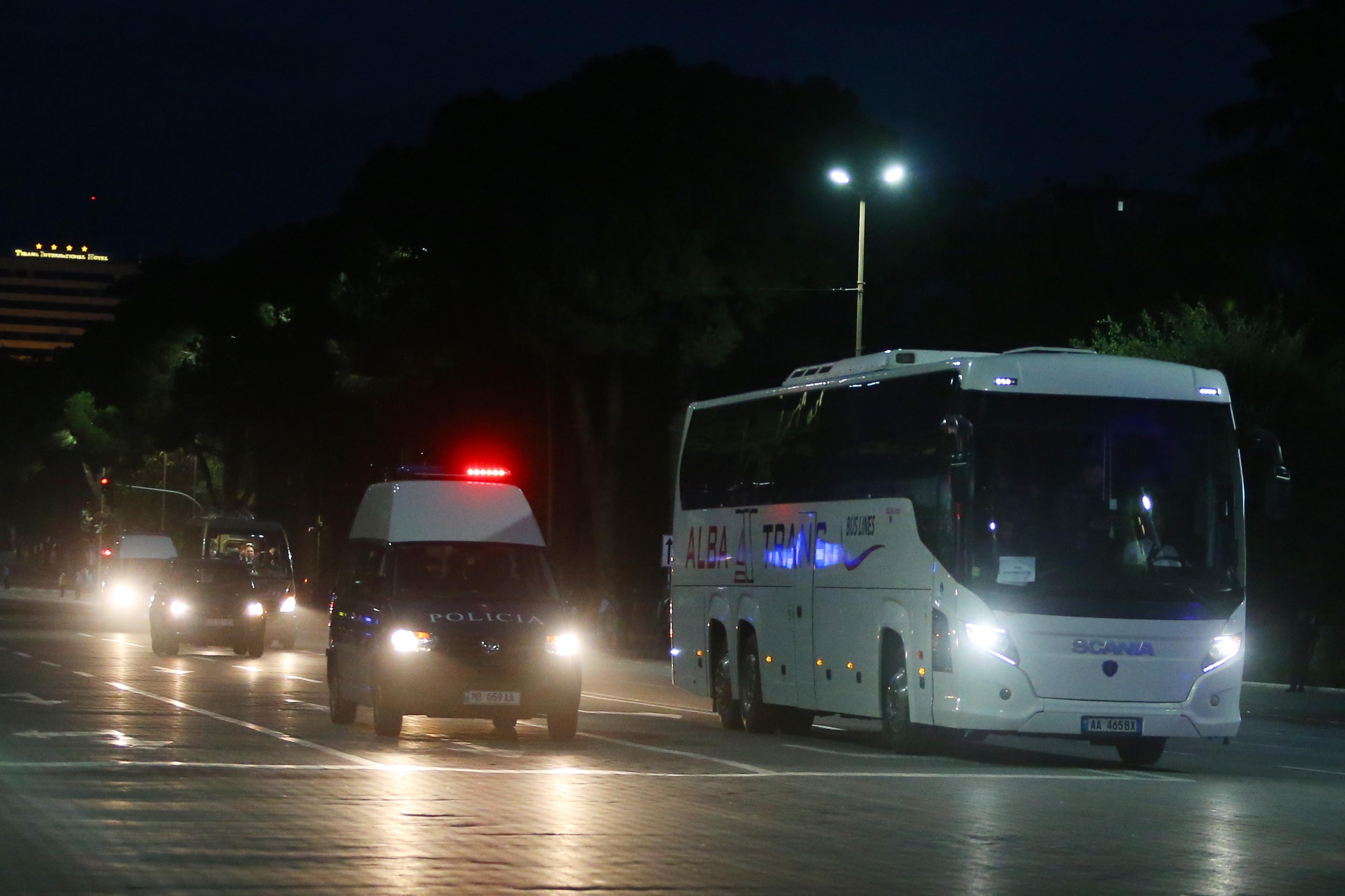 Serbia's team coach arrives in Tirana (8 Oct)