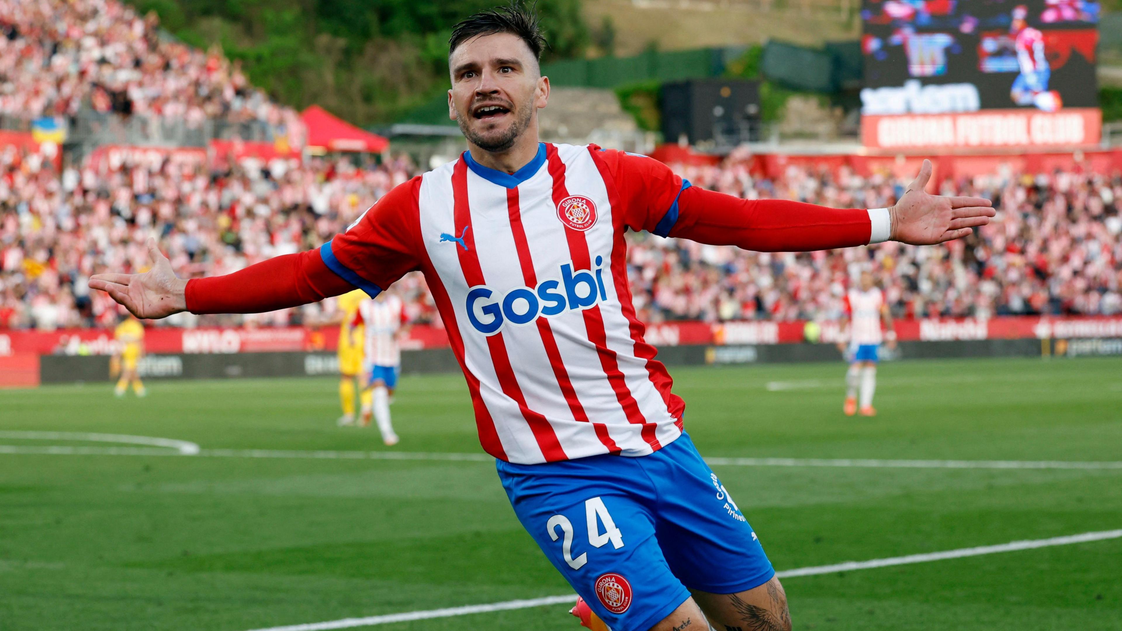 Portu celebrates scoring against Barcelona