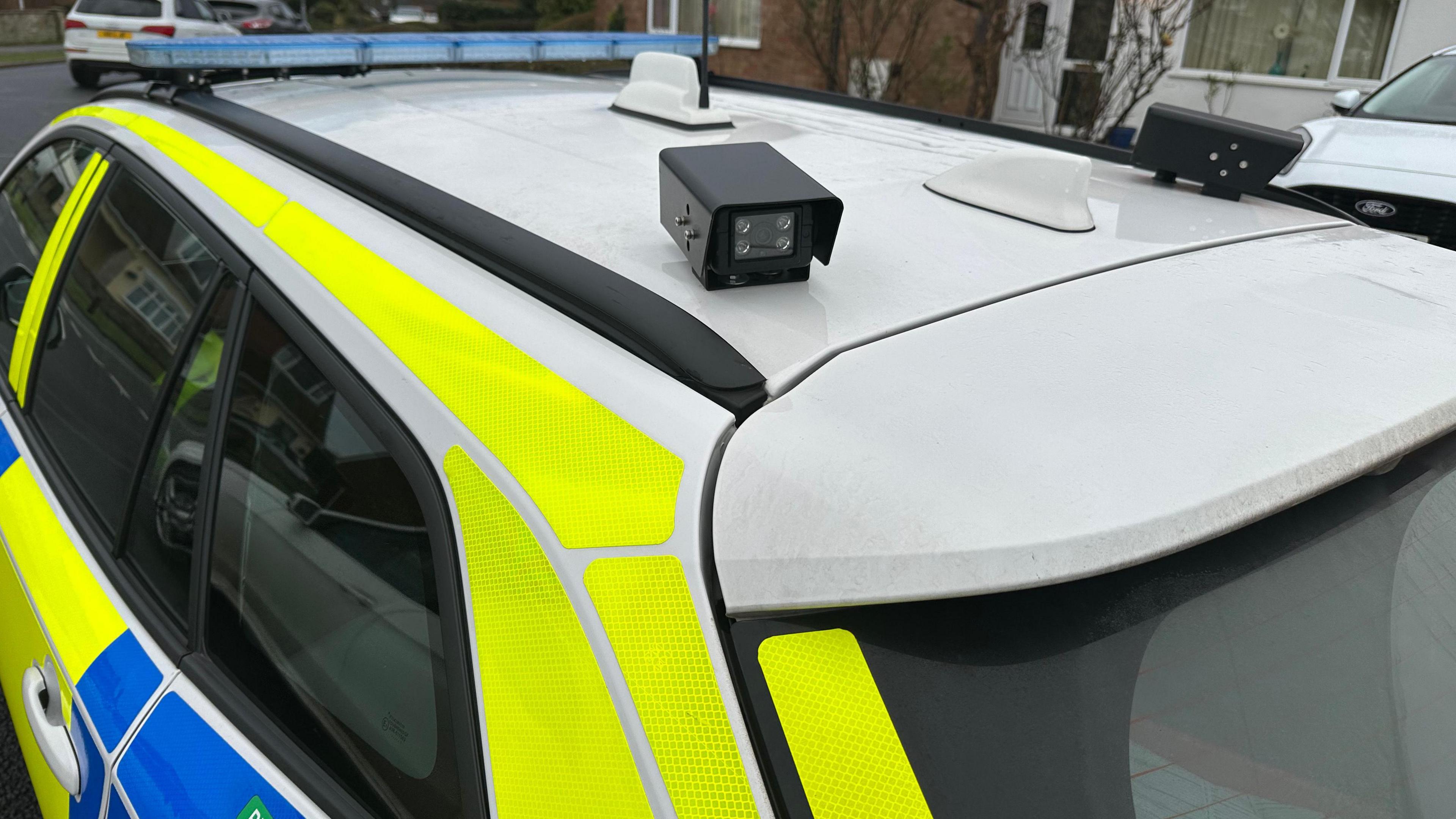 Man released on bail after death of woman in Cherry Willingham - BBC News