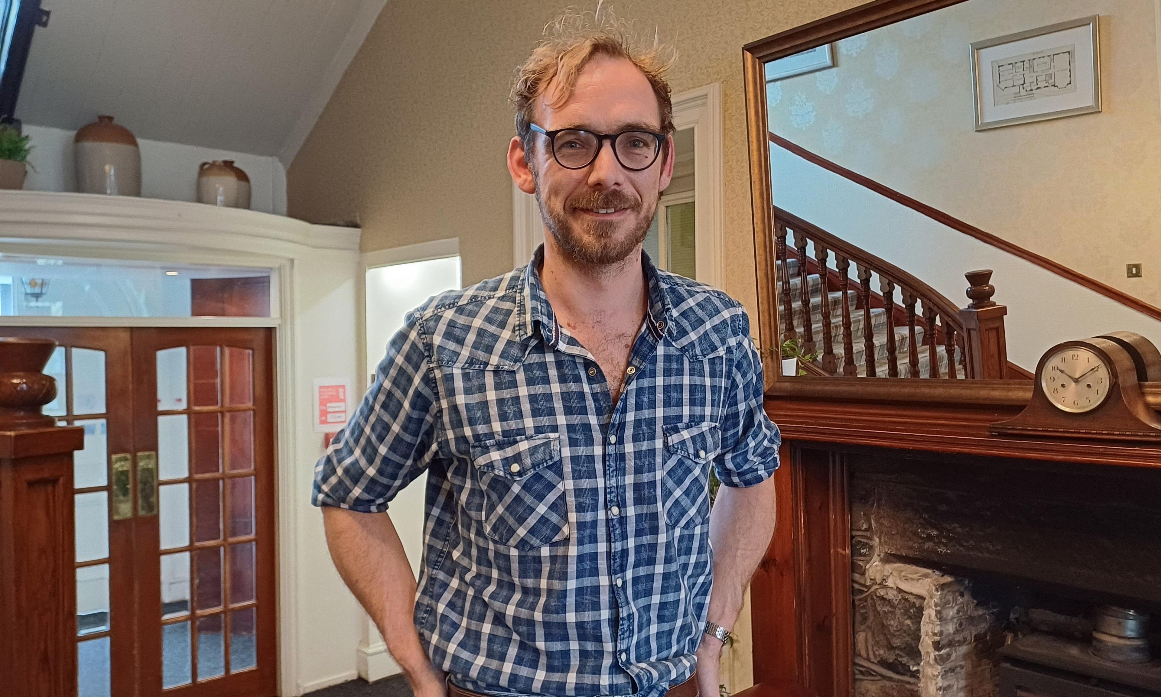 Bryan Botha anns an Western Isles Hotel