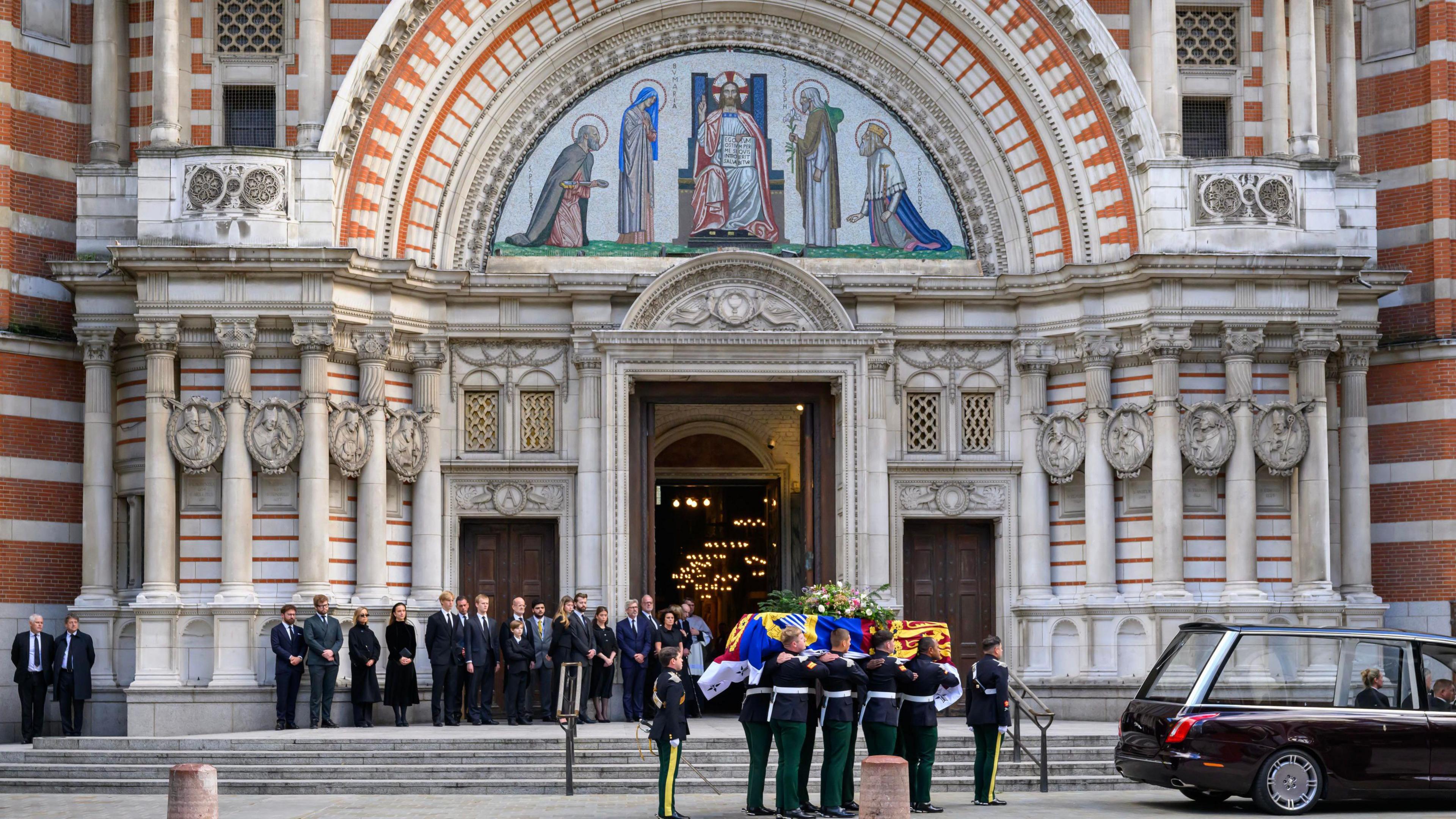 Coffin of the Duchess of Kent outside Westminster Cathedral