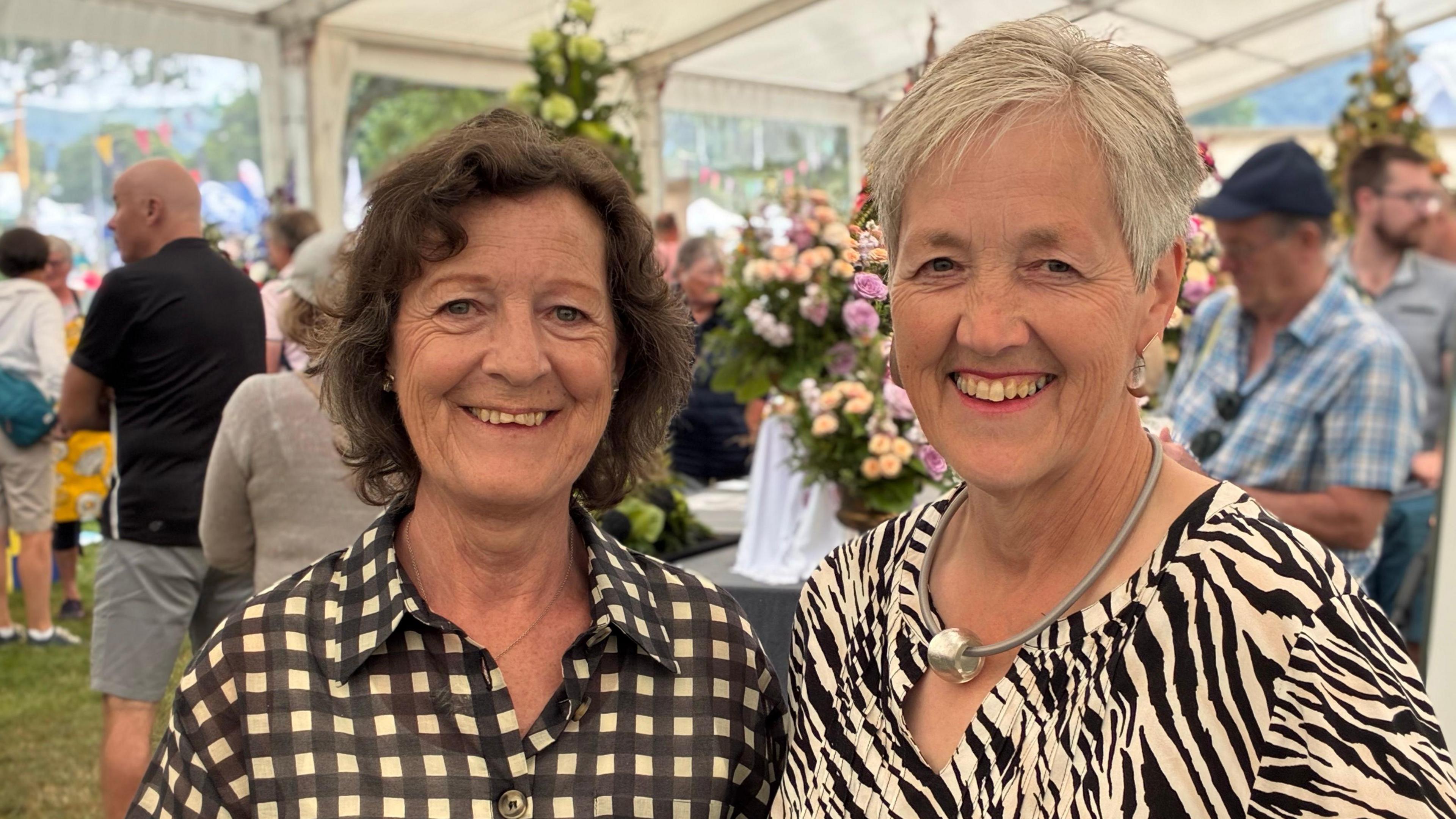 Nerys Jones ac Elinor Edwards