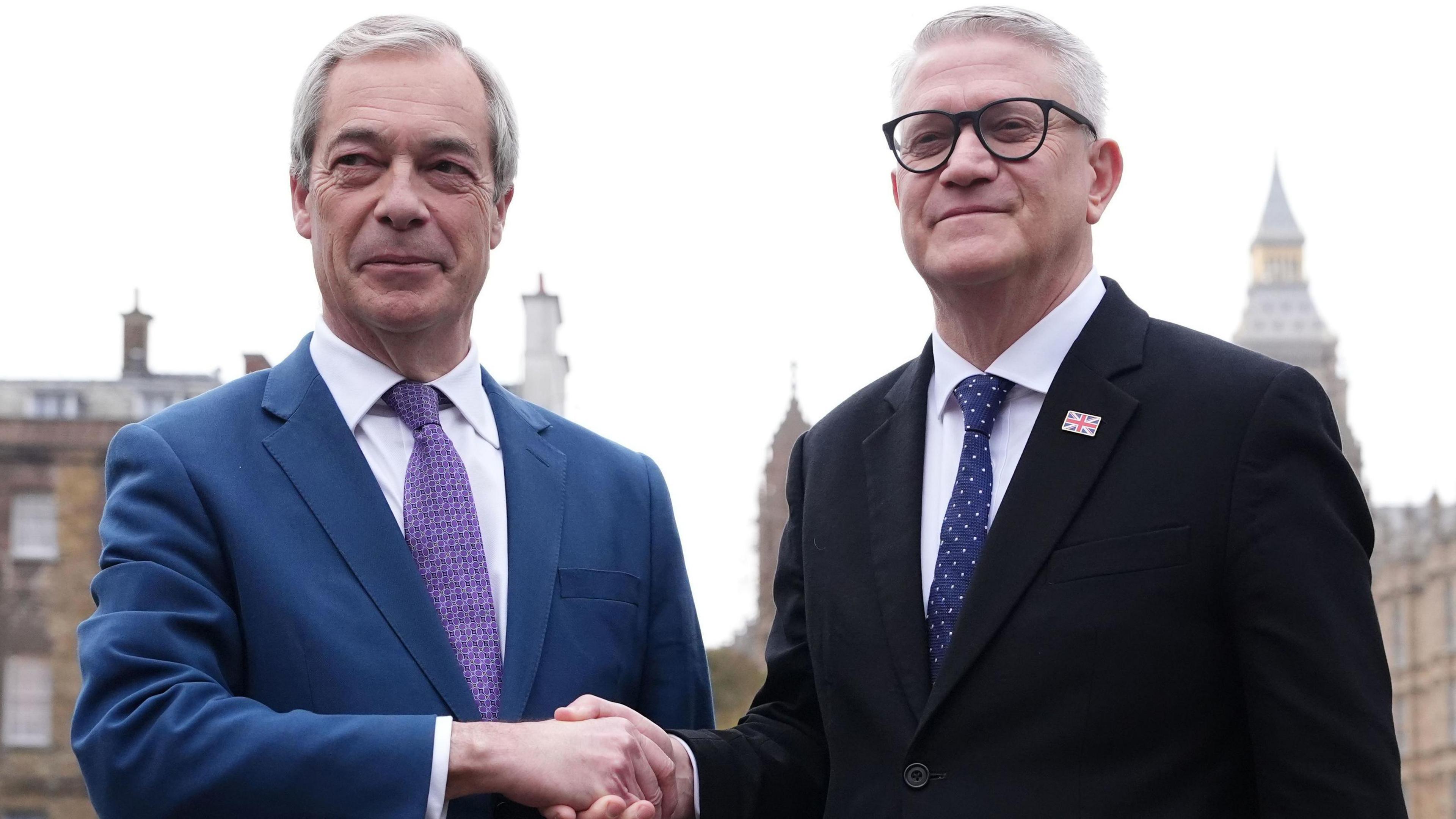 Andrew Rosindell quits Tories and defects to Reform UK - BBC News