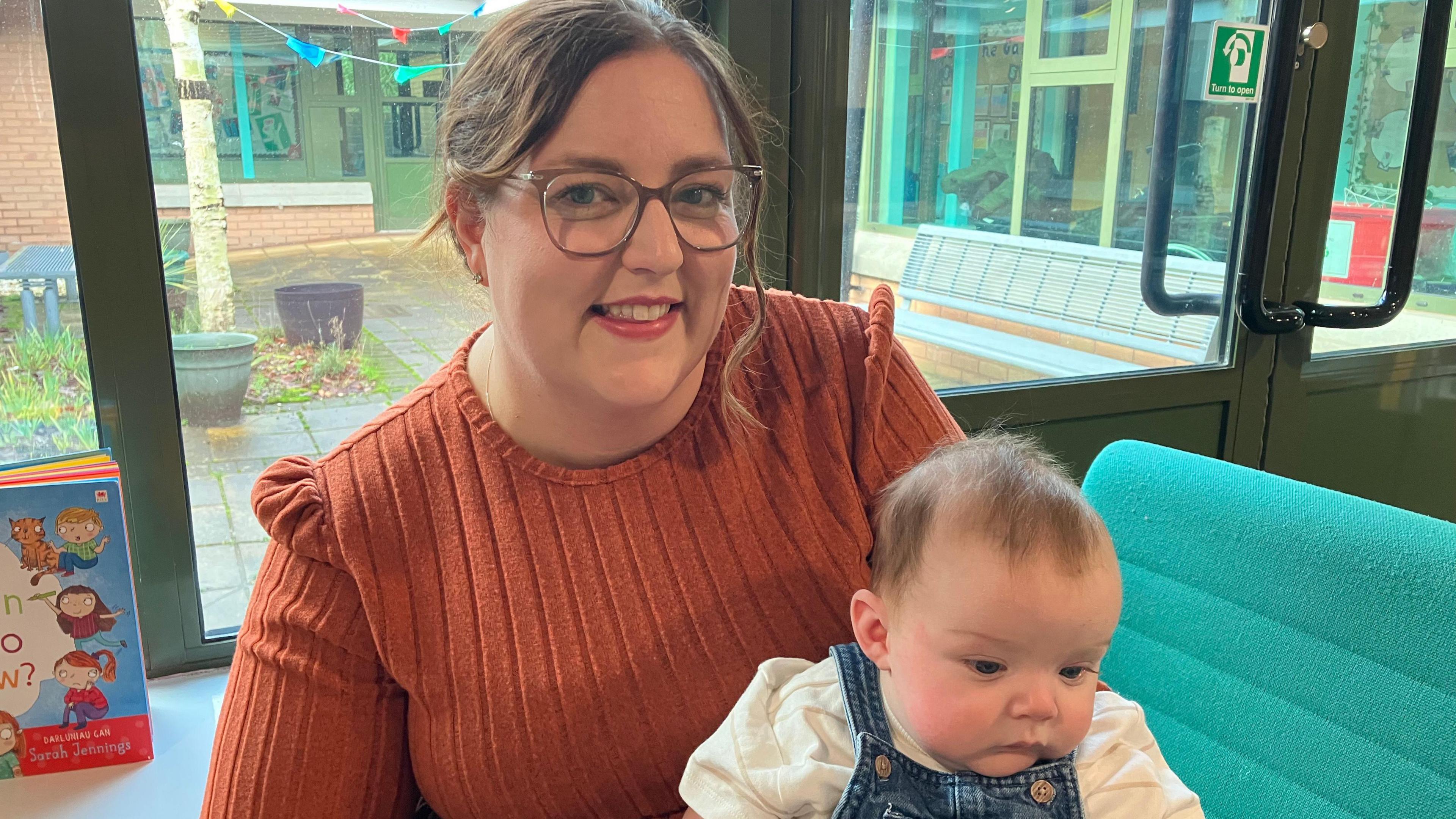 Elin Johnson a'i babi