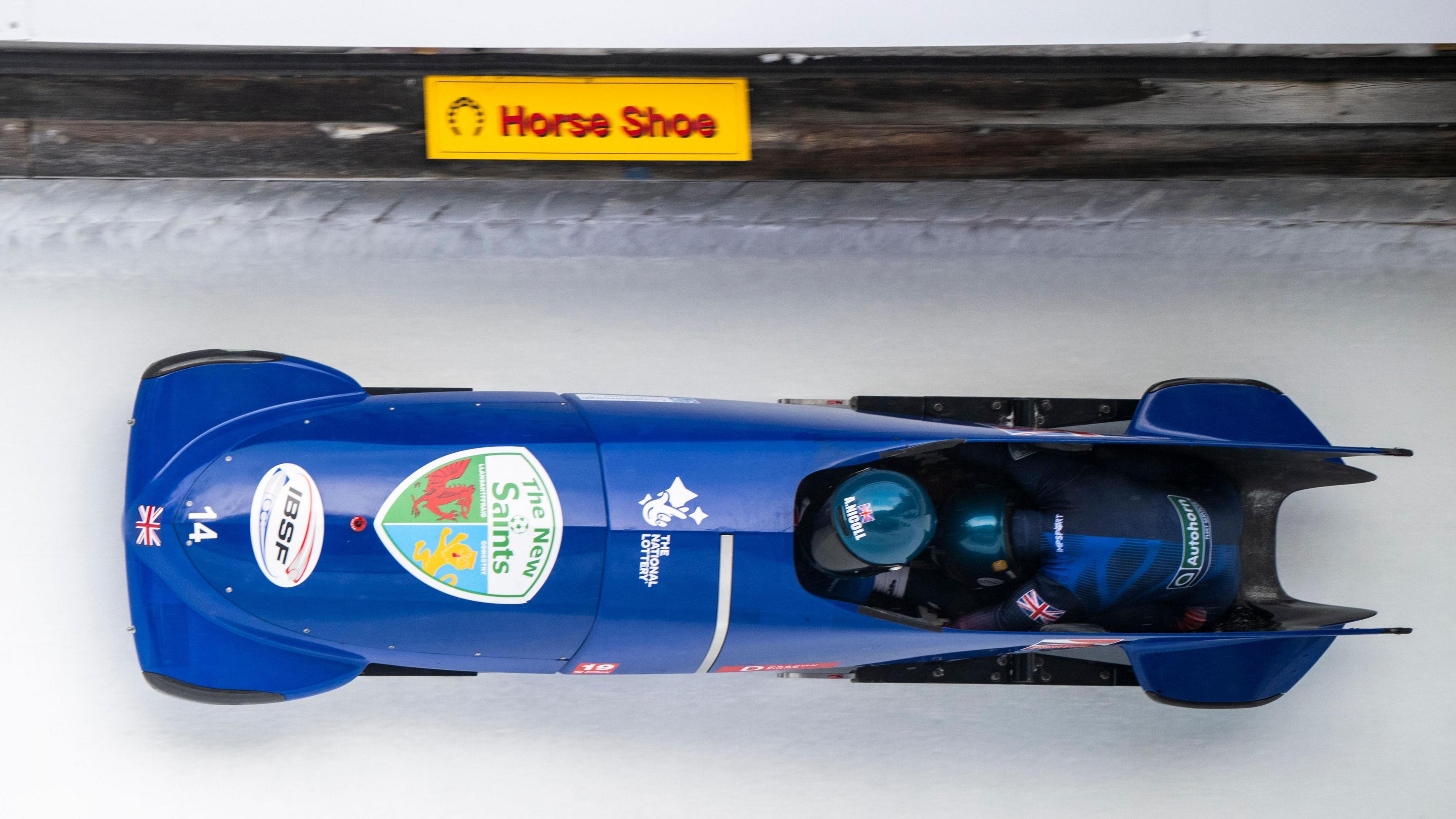 Adele Nicoll a Kya Placide