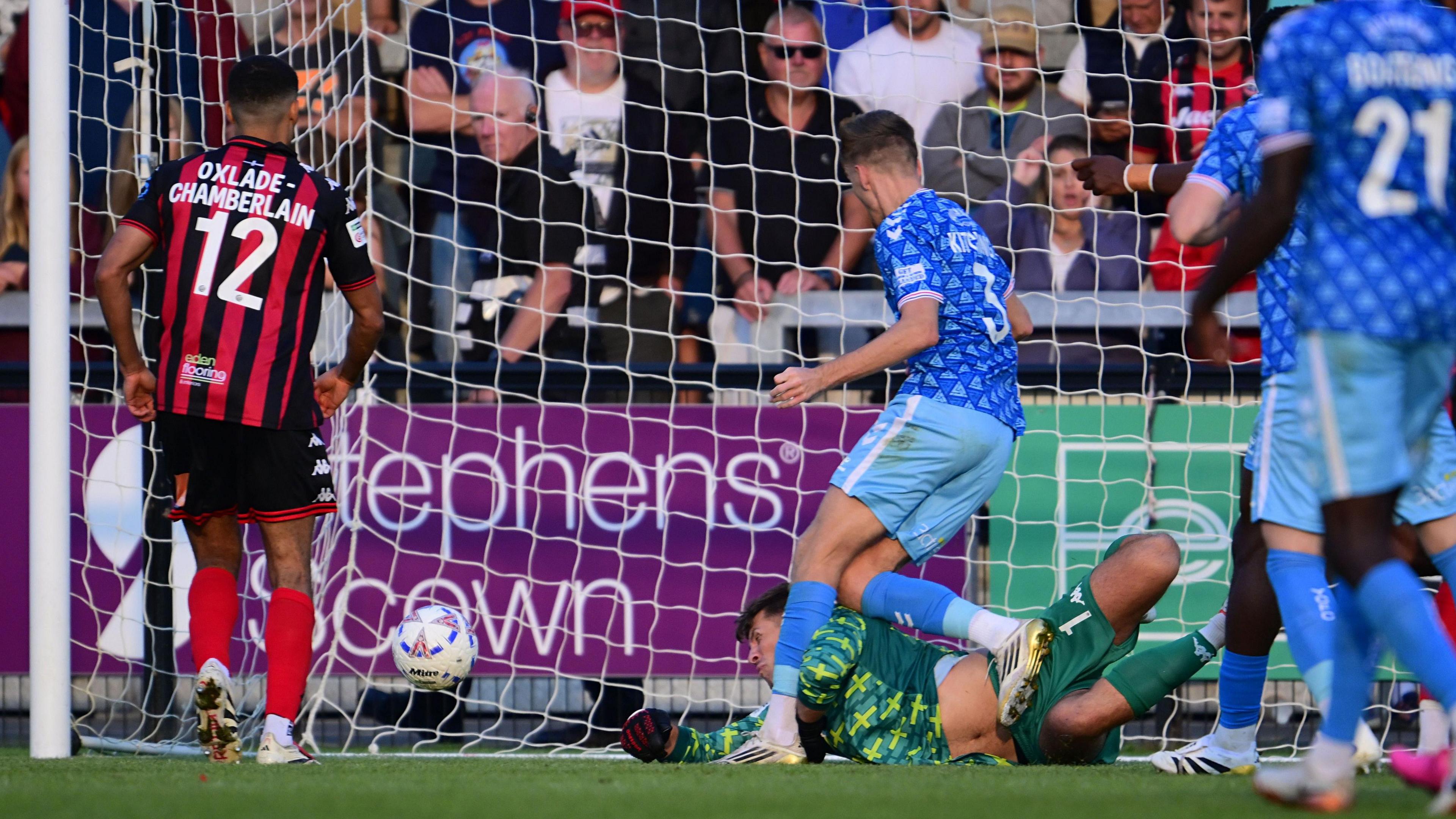 Mark Kitching scores for York City