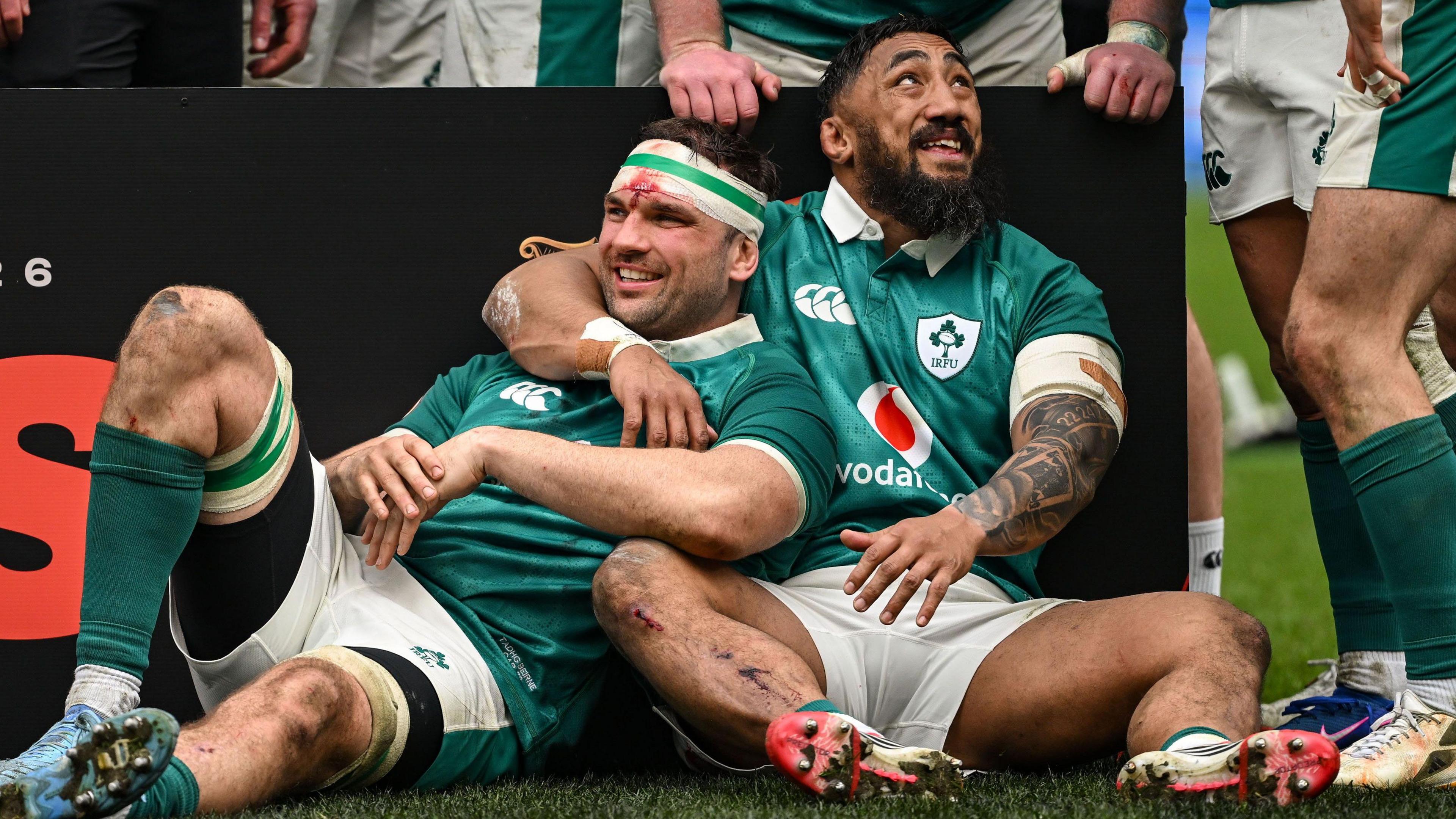 Tadhg Beirne and Bundee Aki 