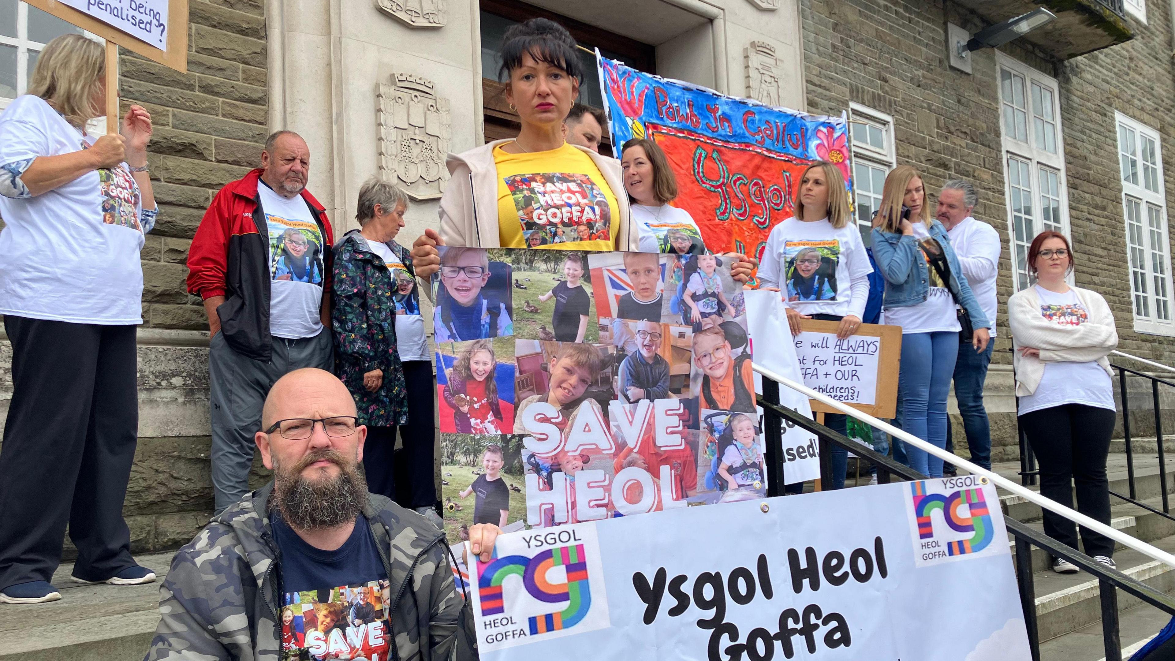 Protest Ysgol Heol Goffa