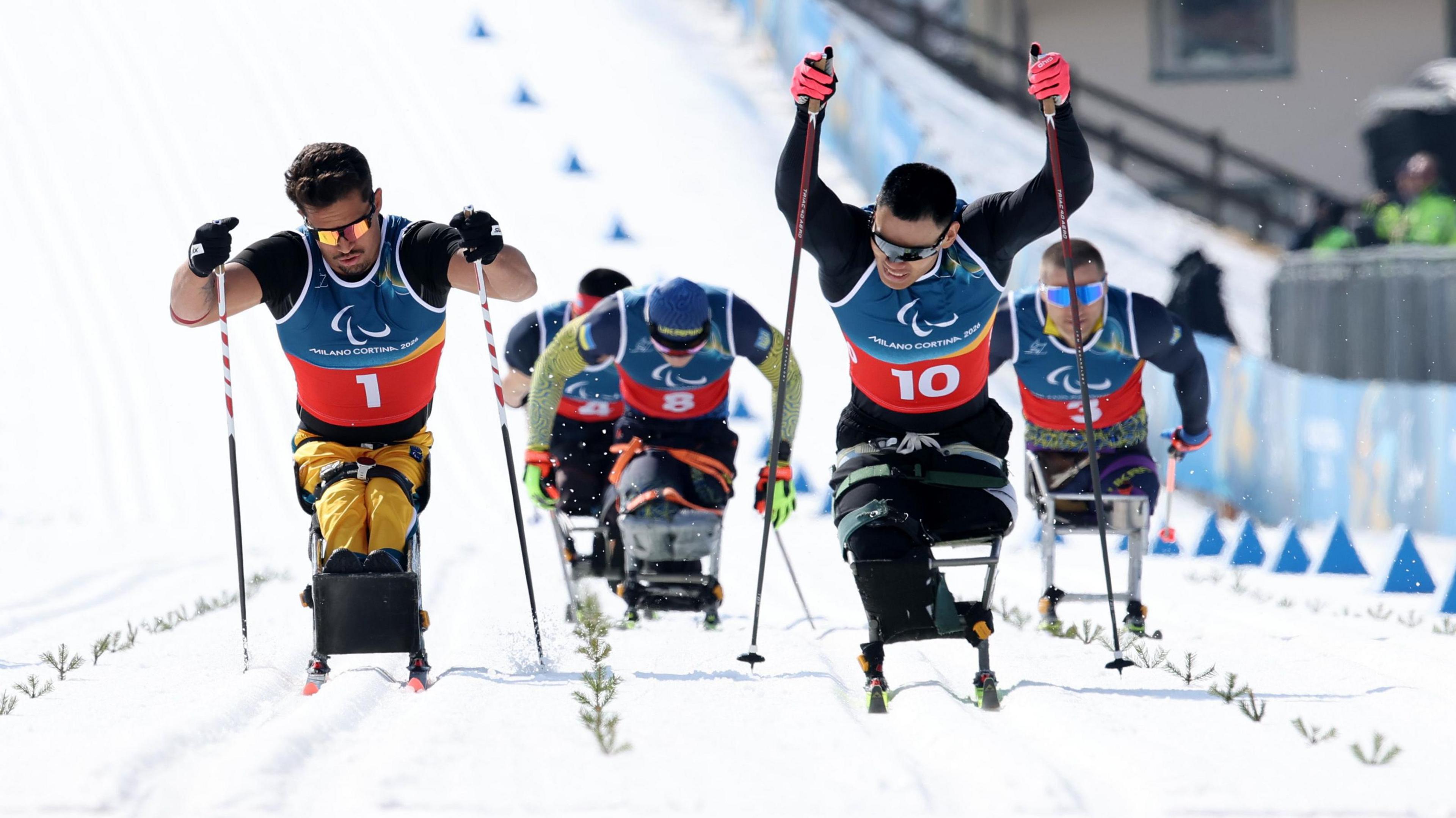 Liu Zixu passes Cristian Westemaier Ribera near the finish line