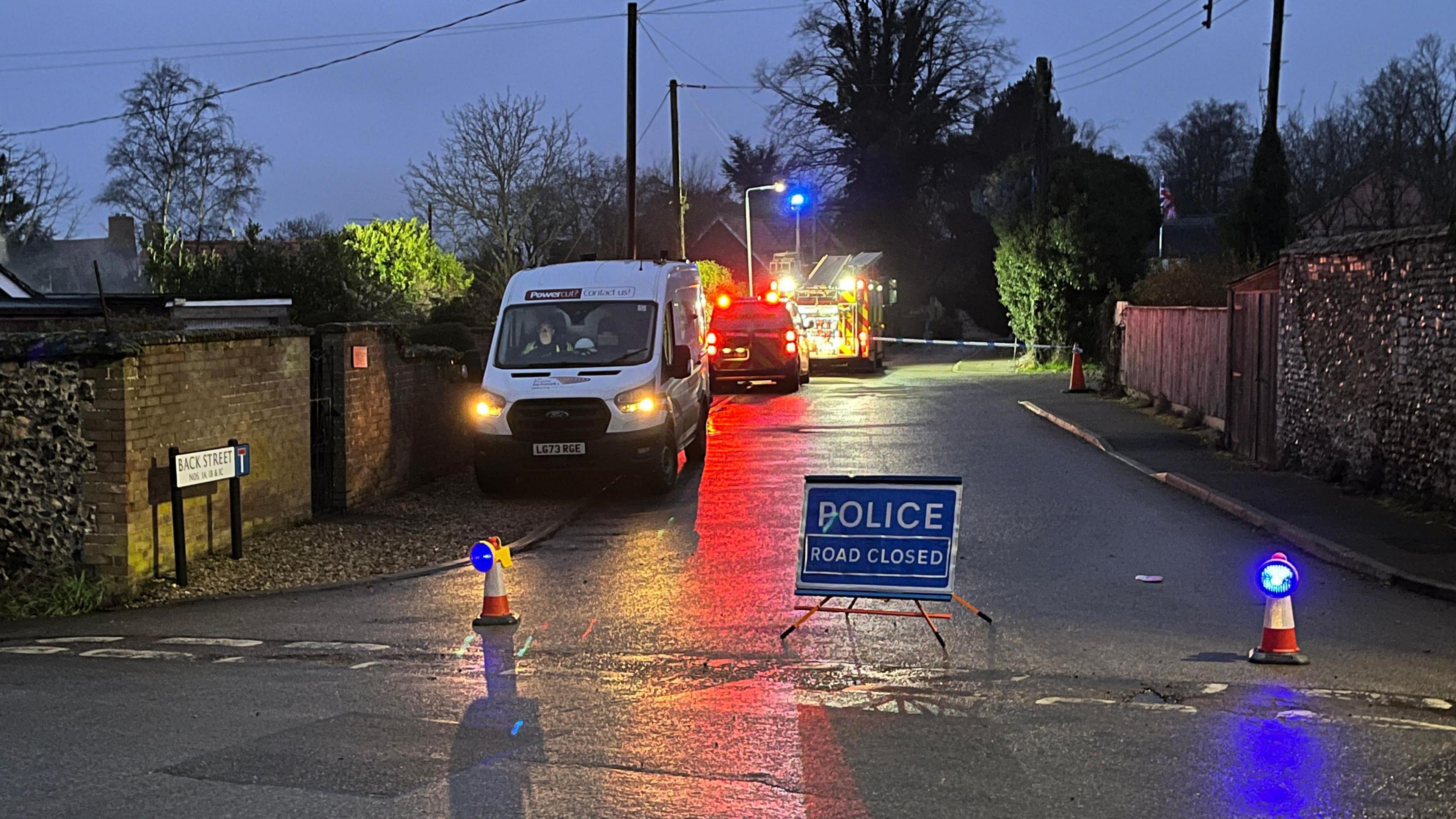 Man rescued from large barn fire in Lakenheath - BBC News