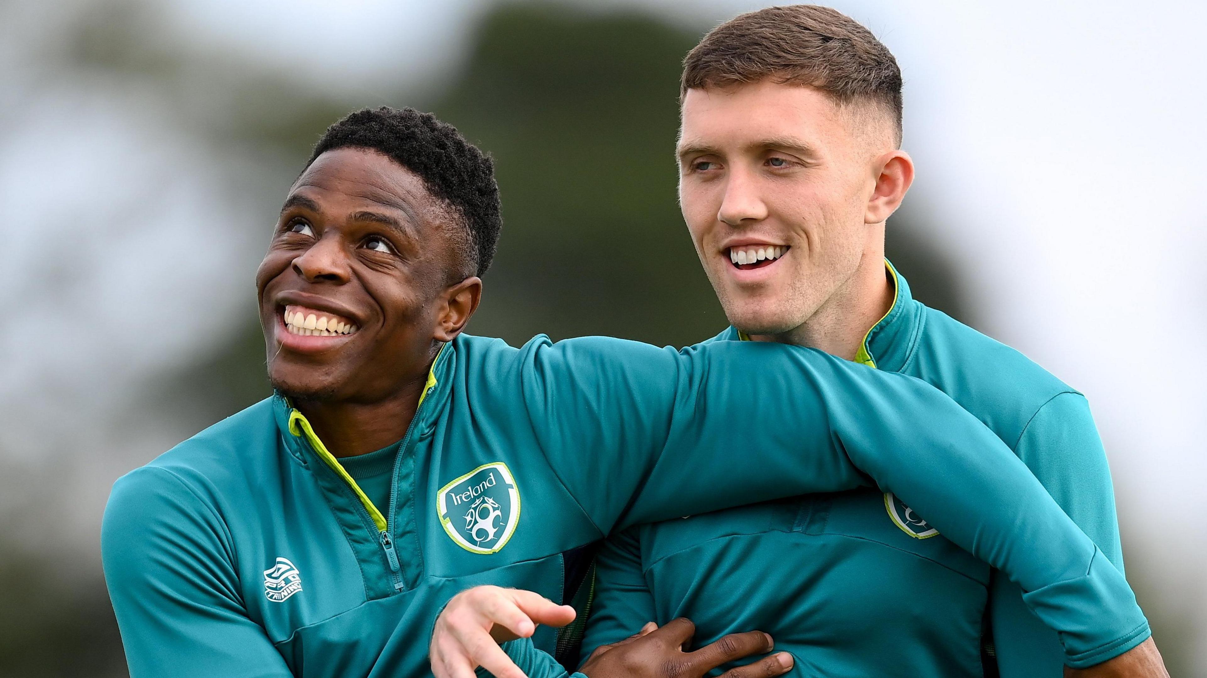 Chiedozie Ogbene and Dara O'Shea lark about in Republic of Ireland training