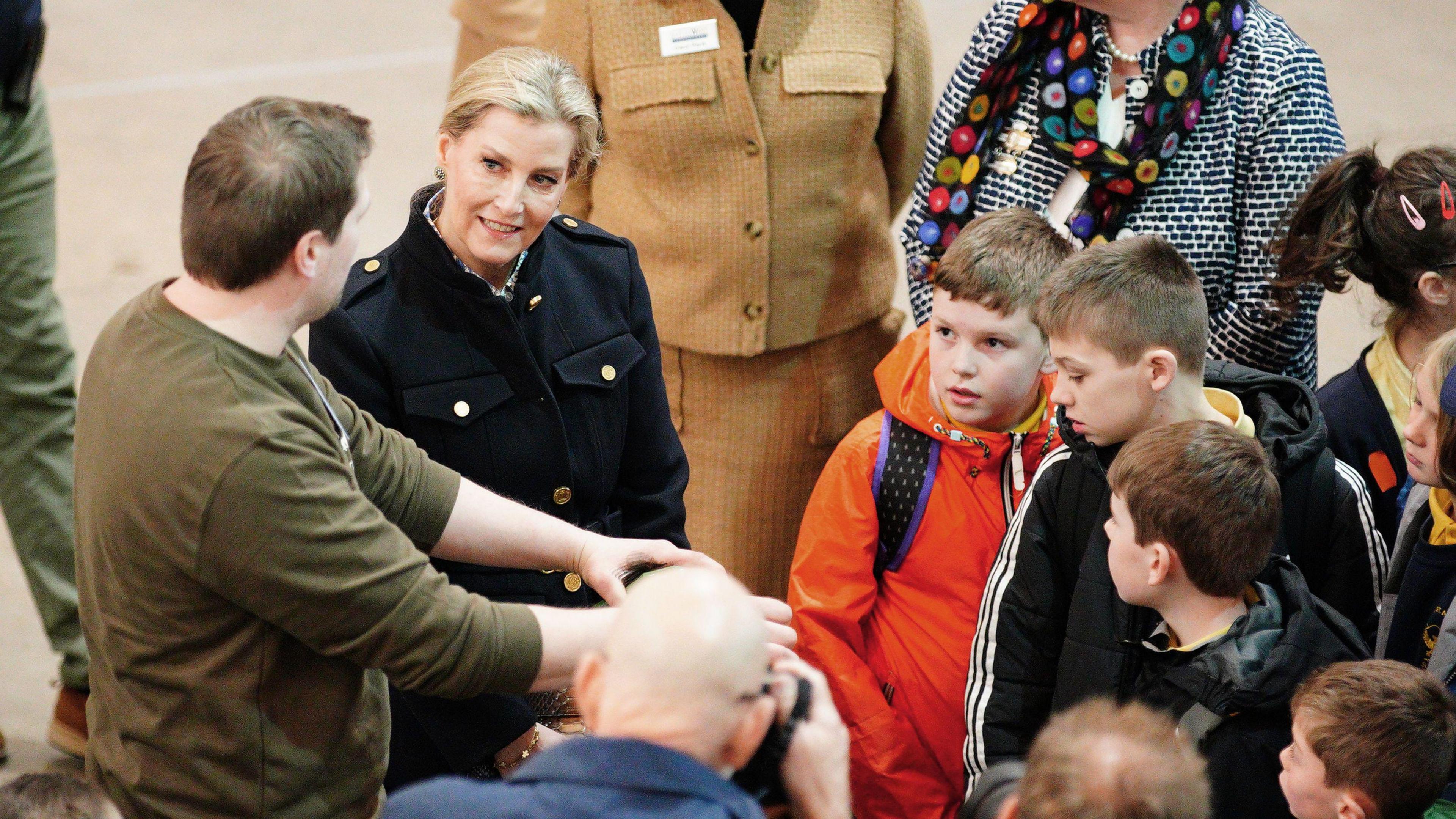 Duchess of Edinburgh with schoolchildren