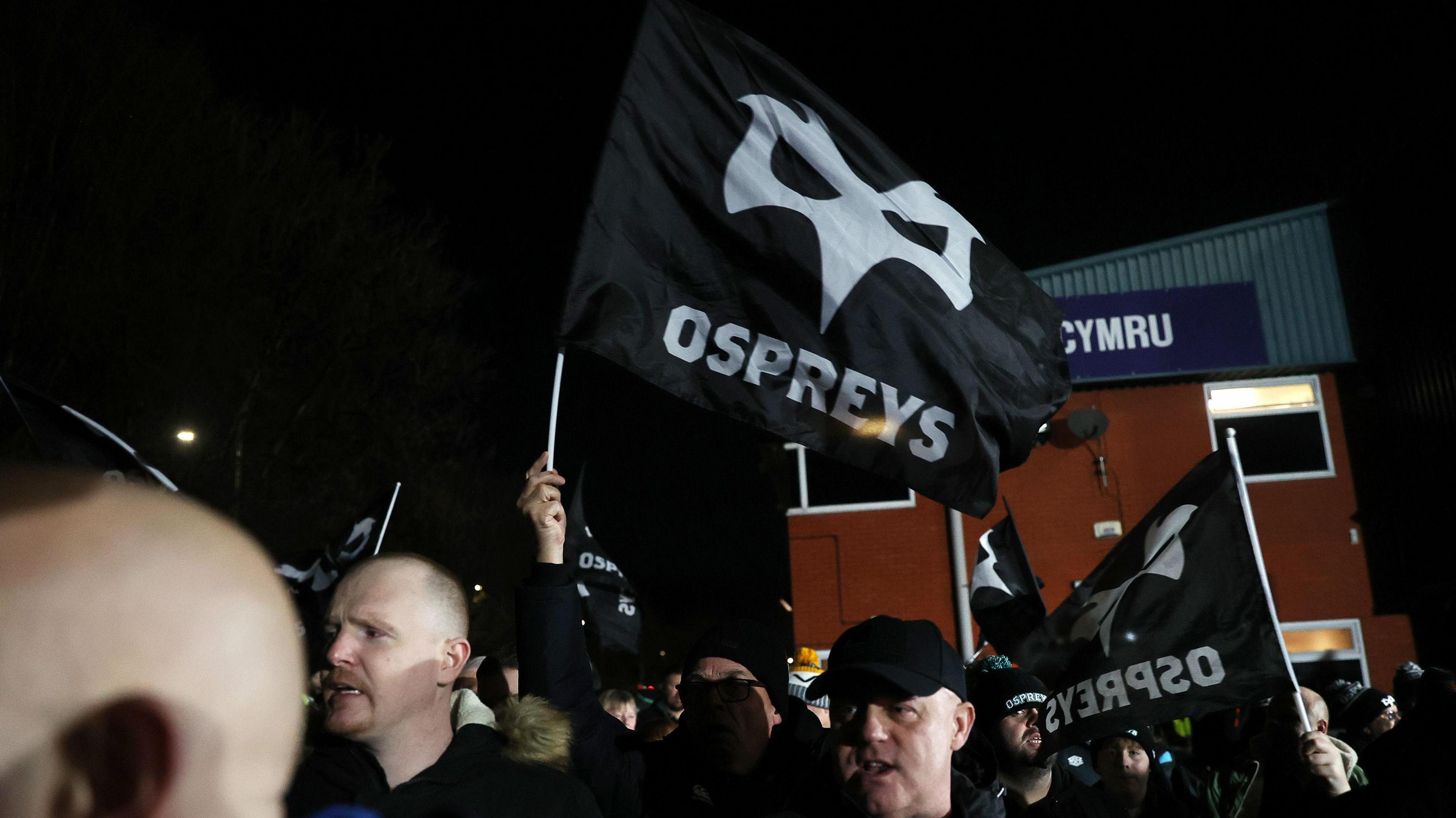 Ospreys fans have demonstrated at home games over the Y11 plans to buy Cardiff