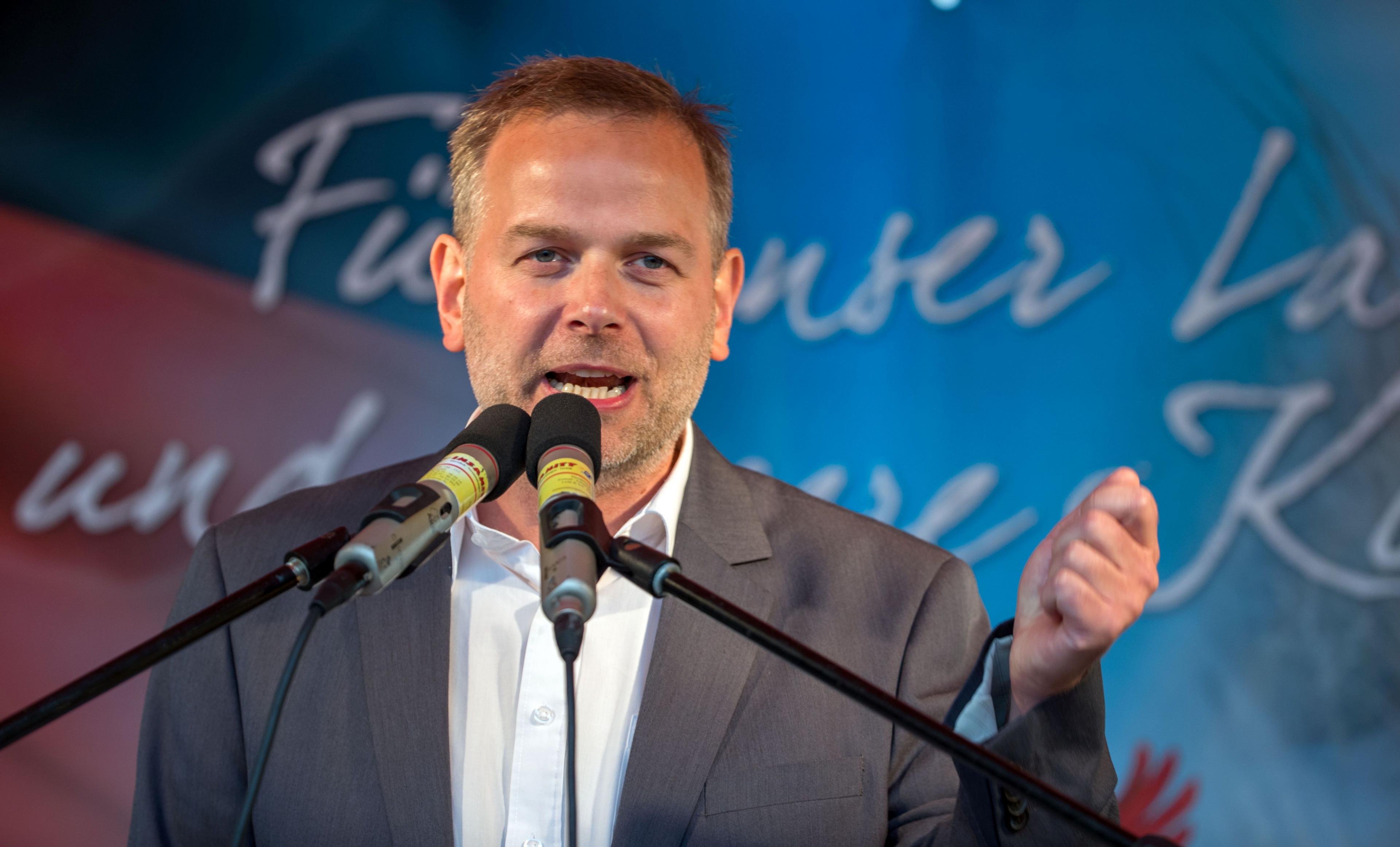 Leif-Erik Holm campaigning