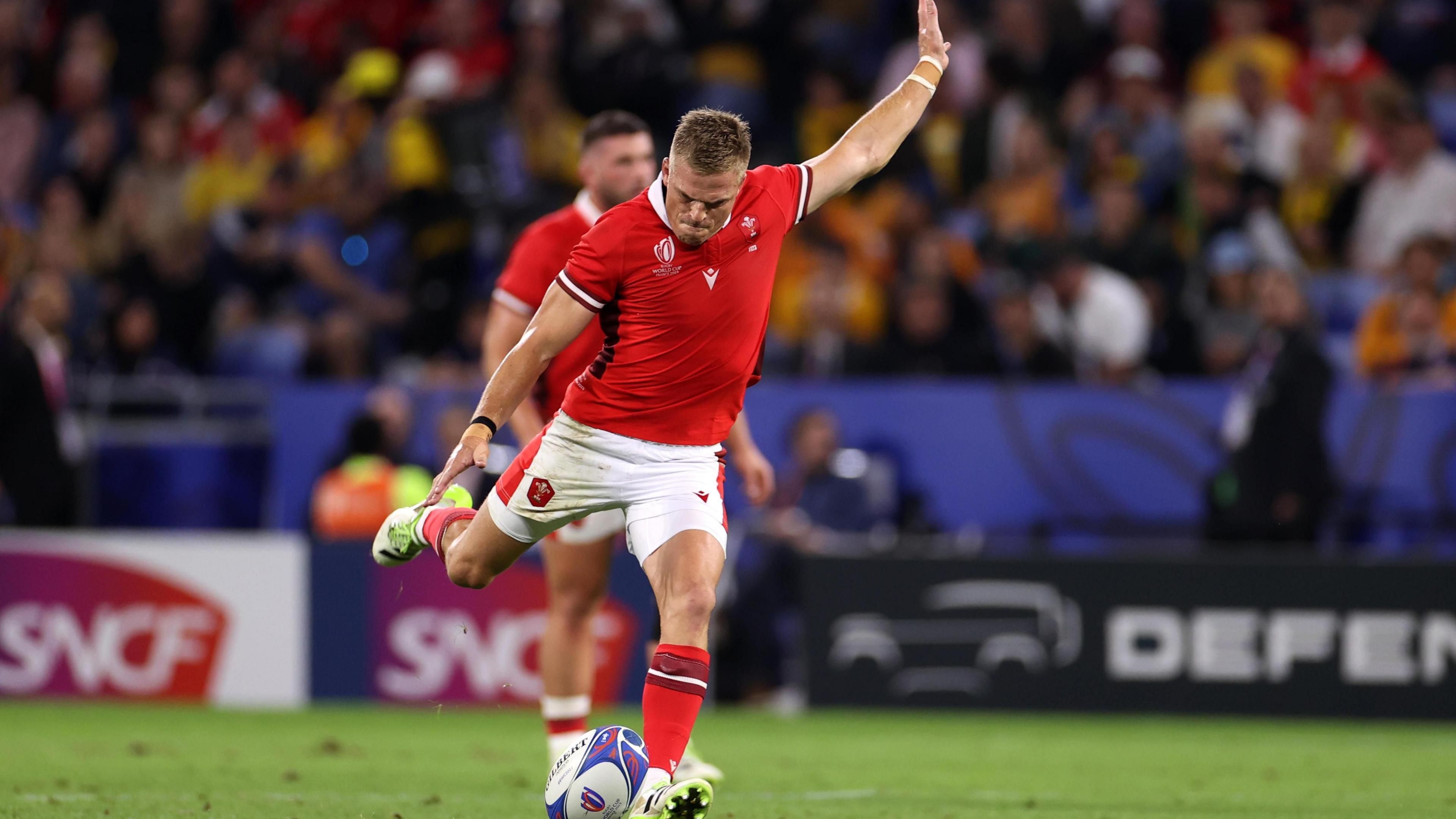 Gareth Anscombe has played in two World Cups