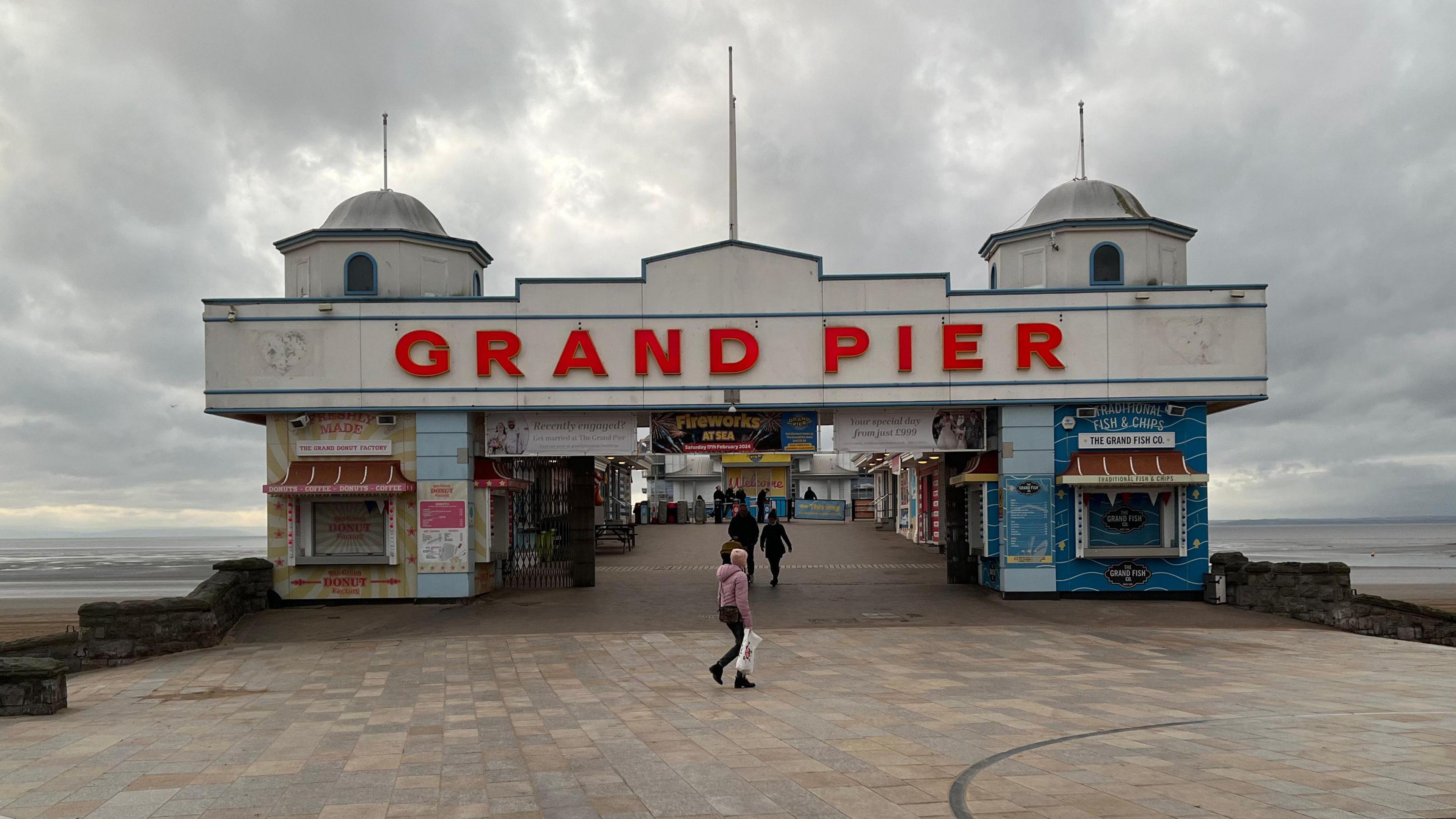 The entrance to the Grand Pier on an overcast day