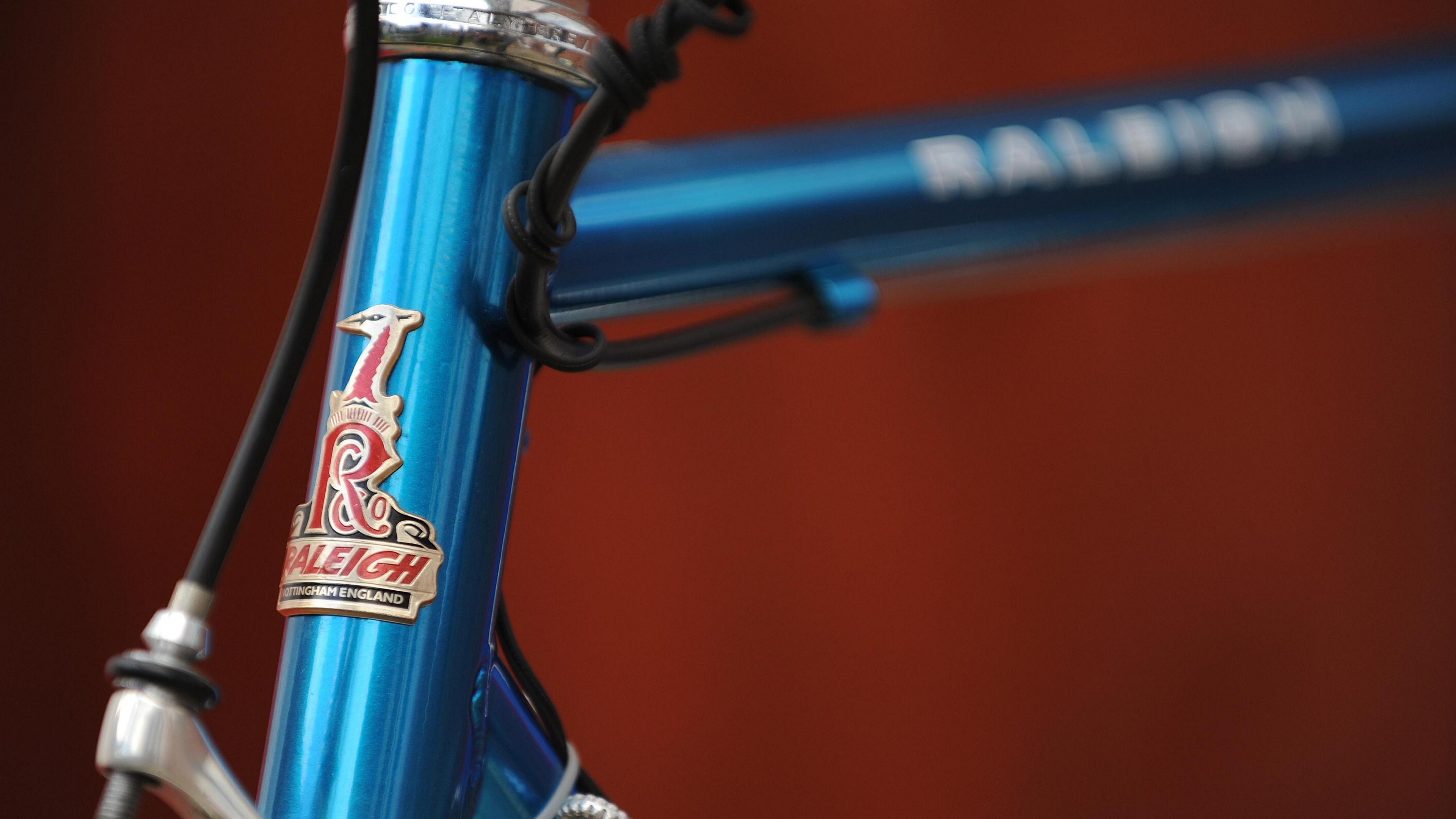 Close up of the badge on a Raleigh bicycle