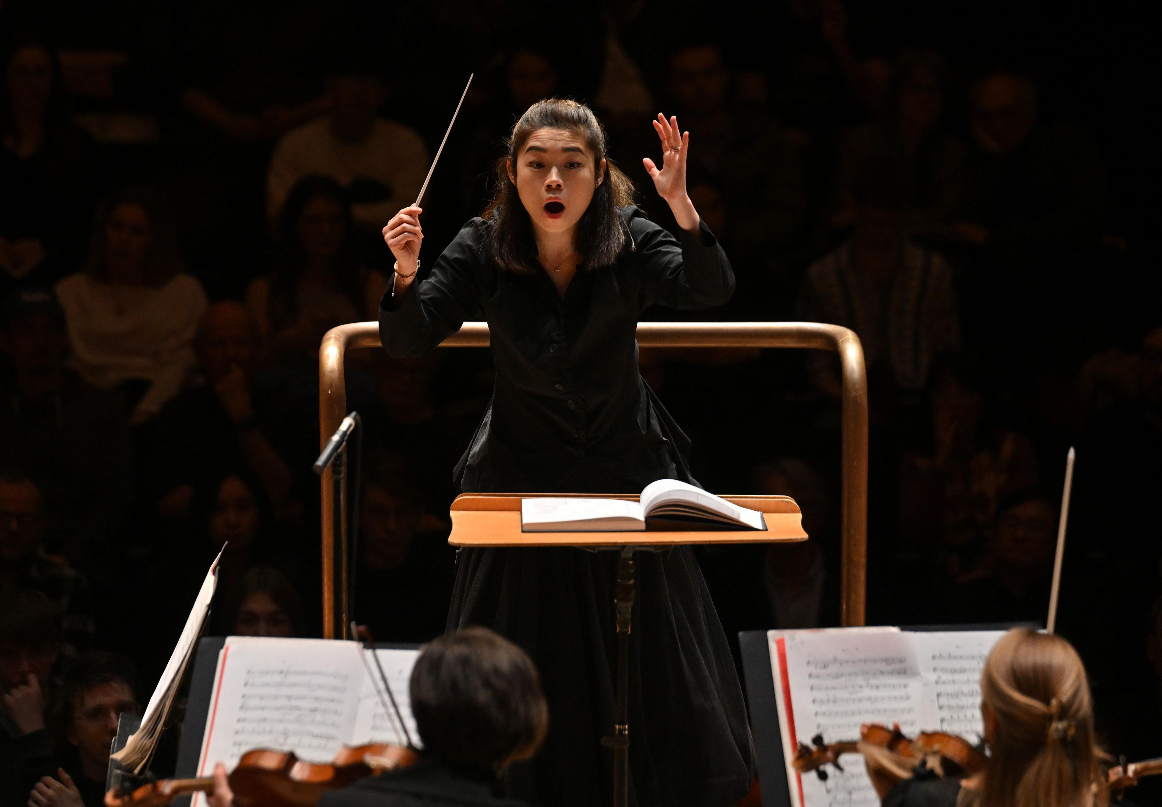 Elim Chan conducts the BBC Symphony Orchestra