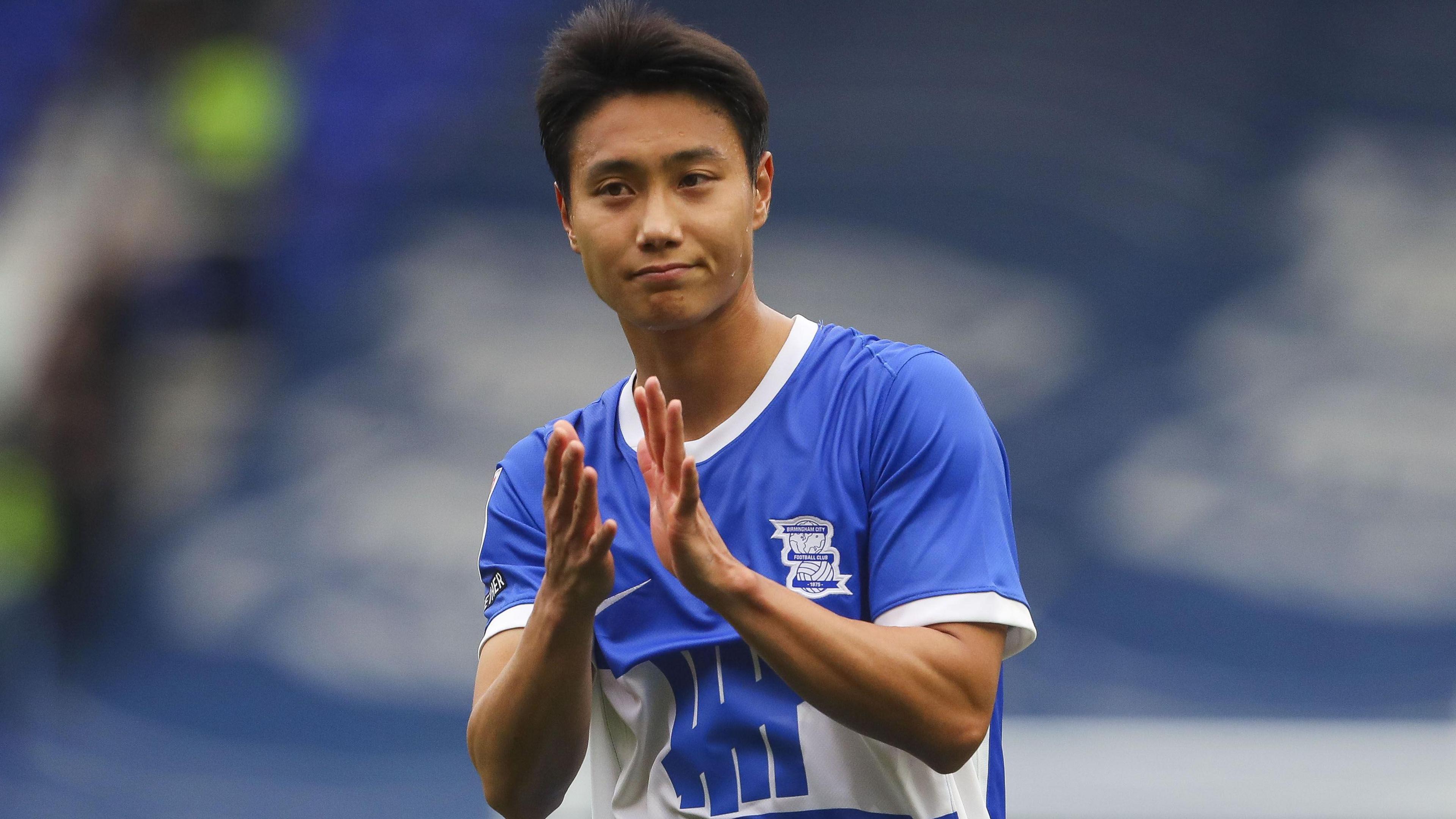 Paik Seung-ho claps after a game for Birmingham City