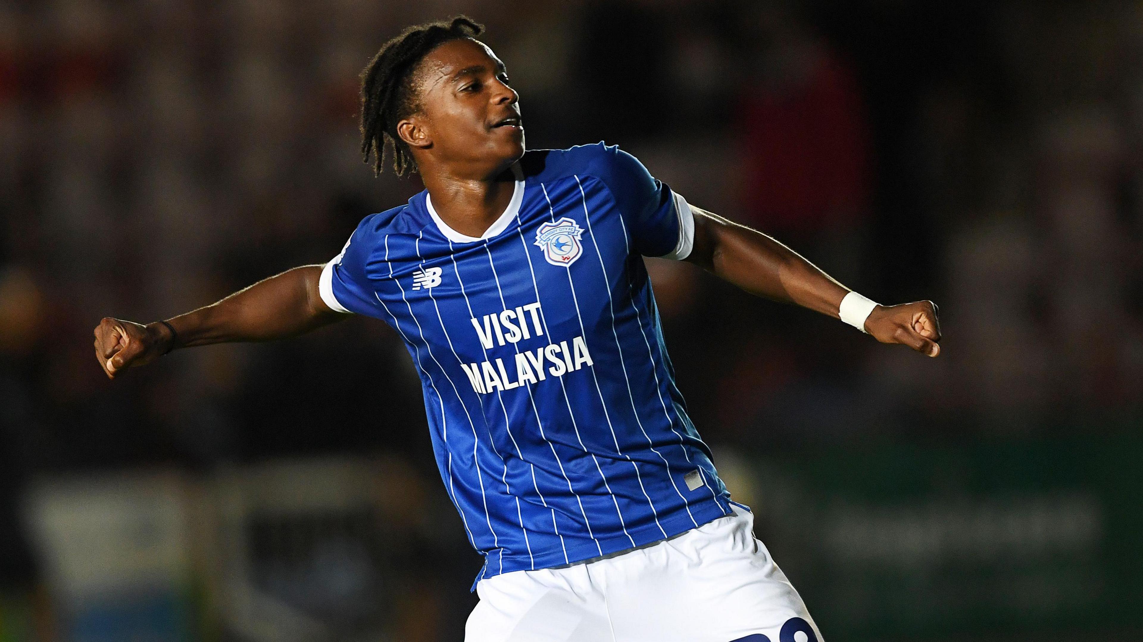  Tanatswa Nyakuhwa celebrates a Cardiff win 