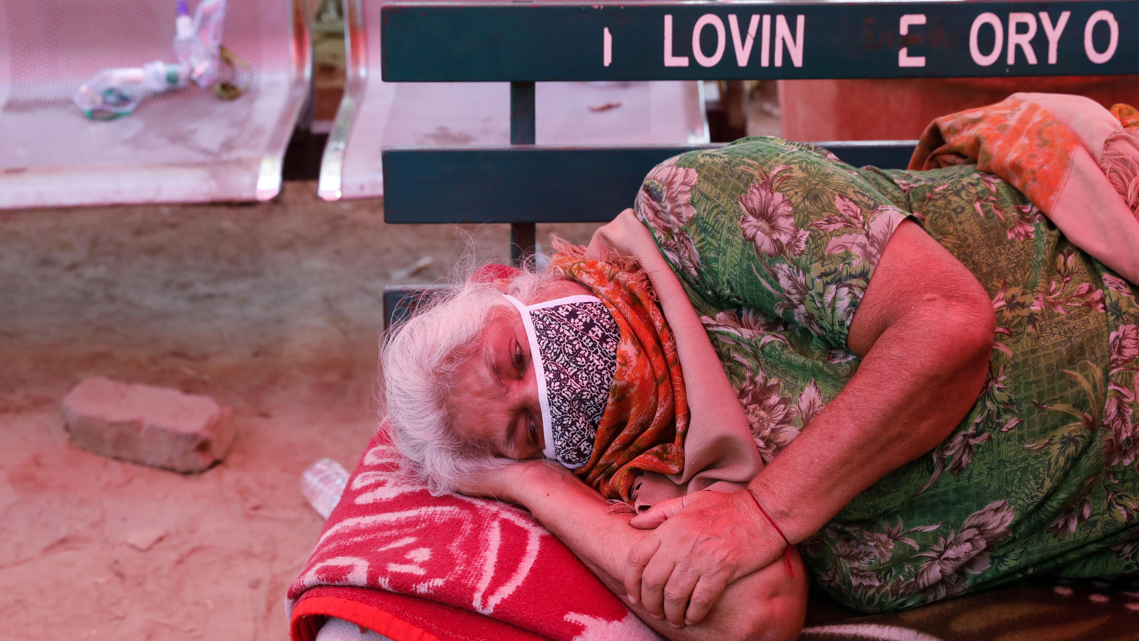 Image of a woman seeking treatment for Covid in India