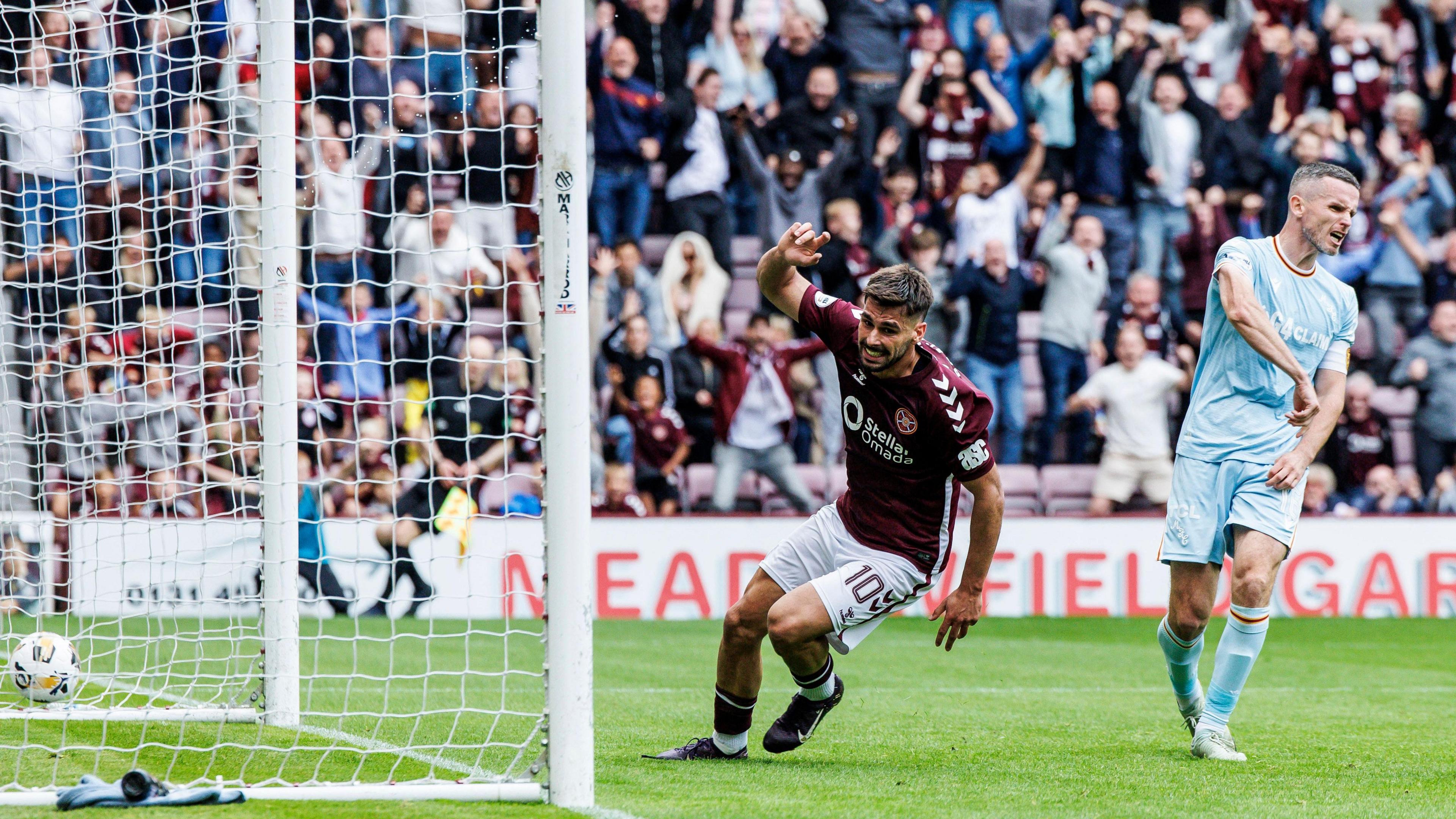 Claudio Braga scores for Hearts