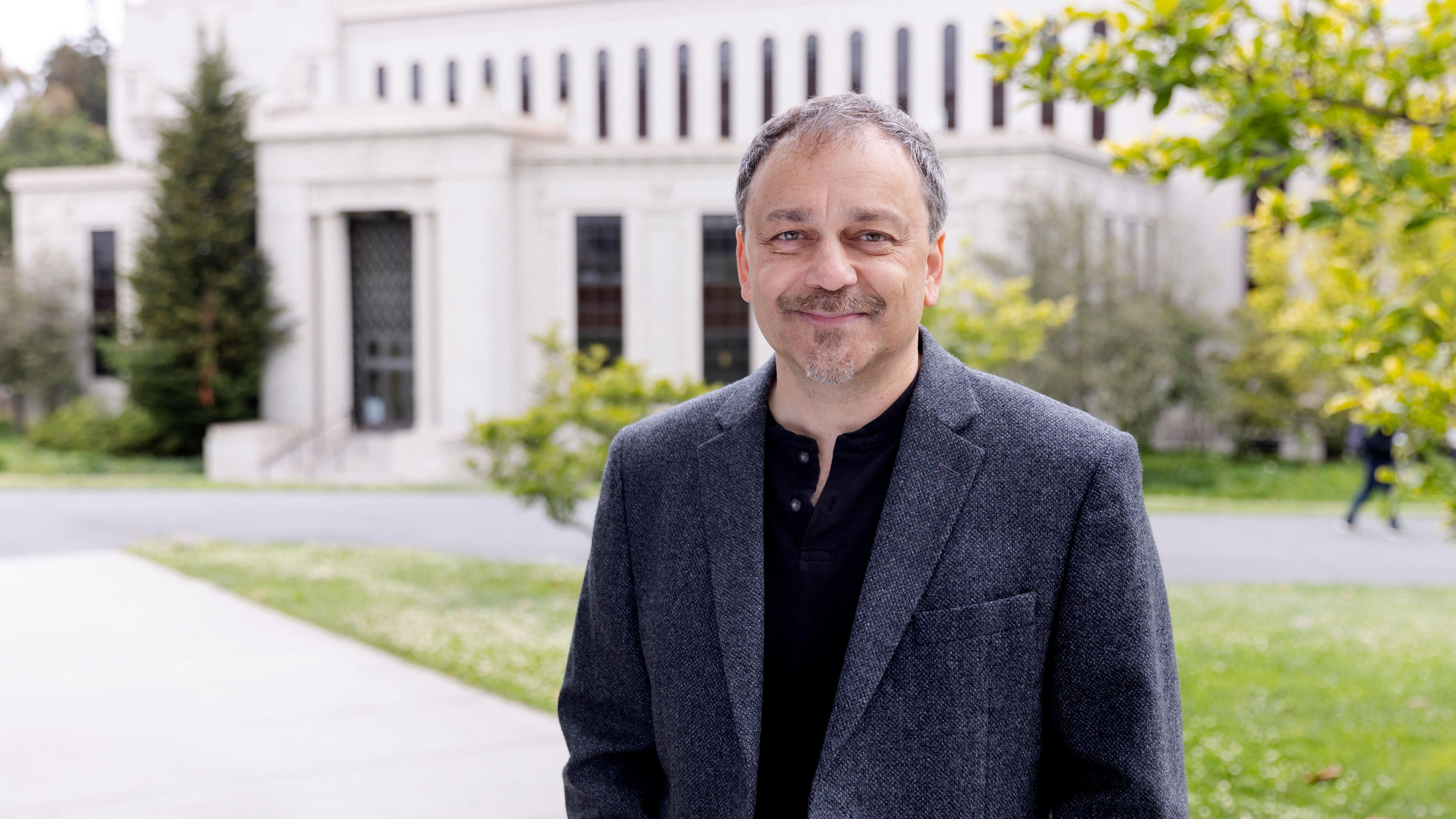 Historian Munis D Faruqui