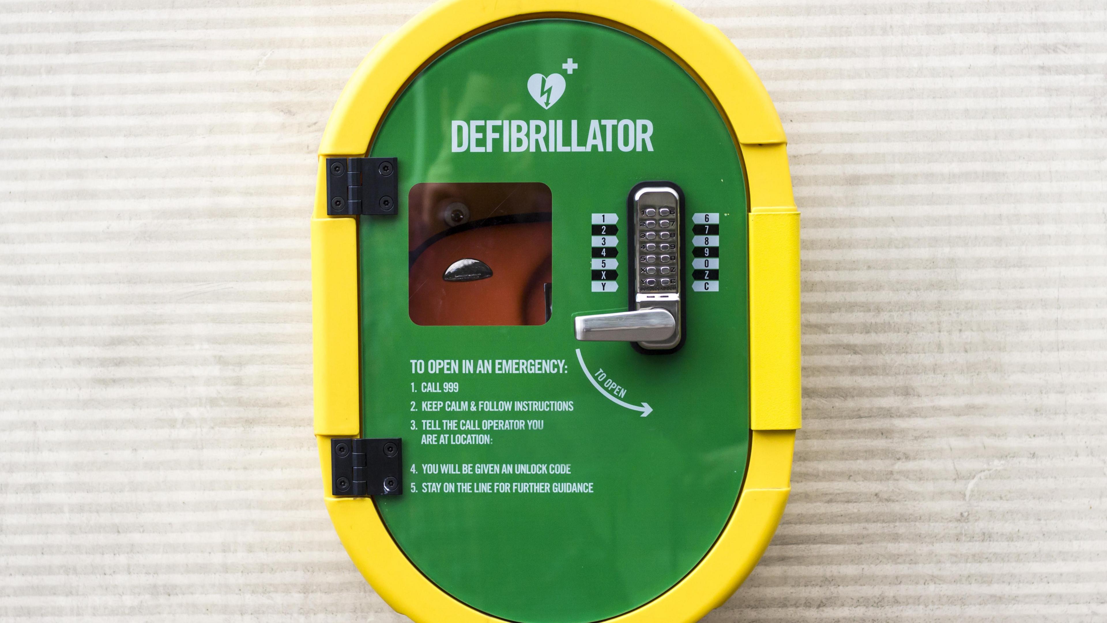 Defibrillator