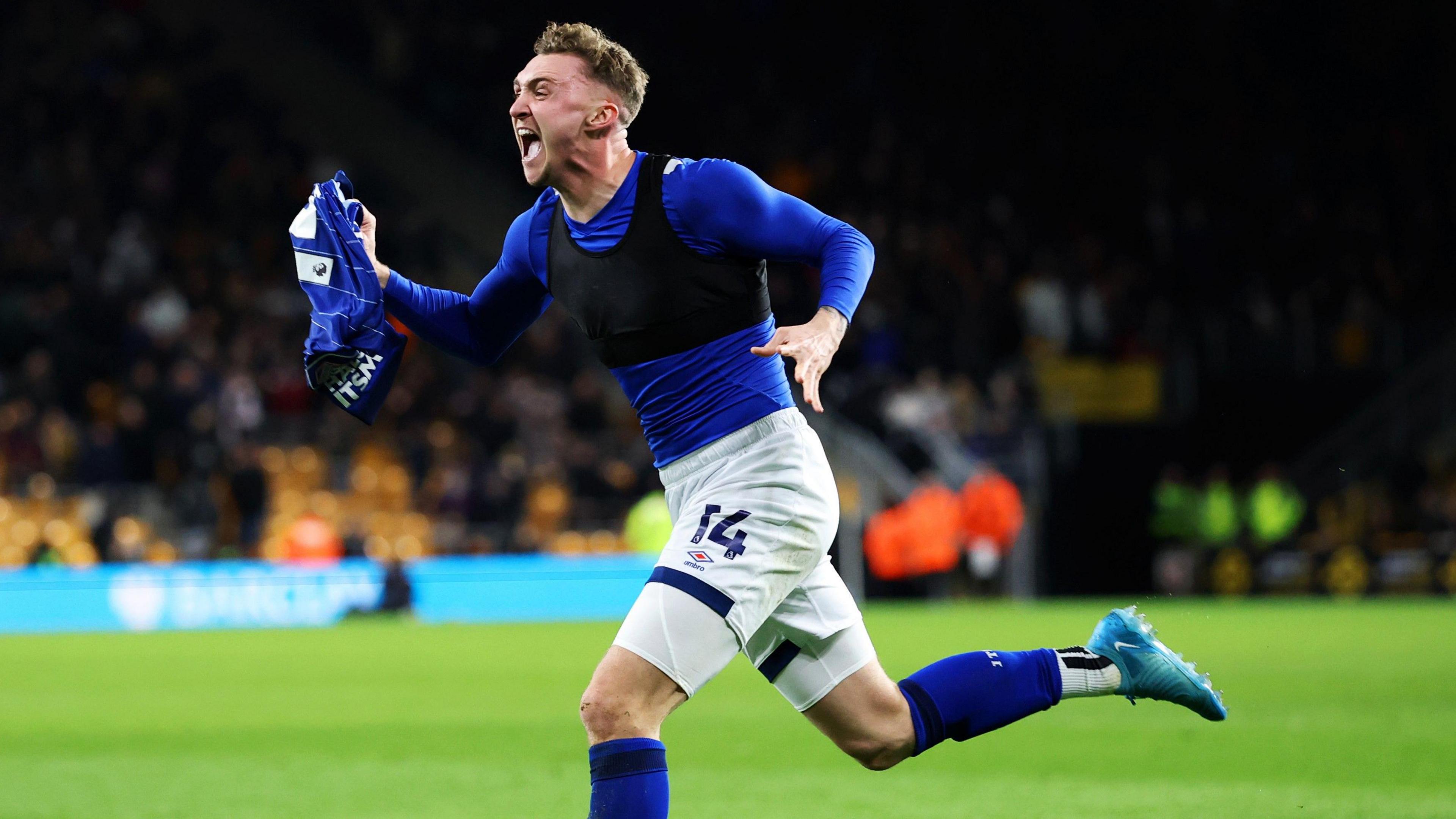 Ipswich's Jack Taylor celebarates his winner against Wolves