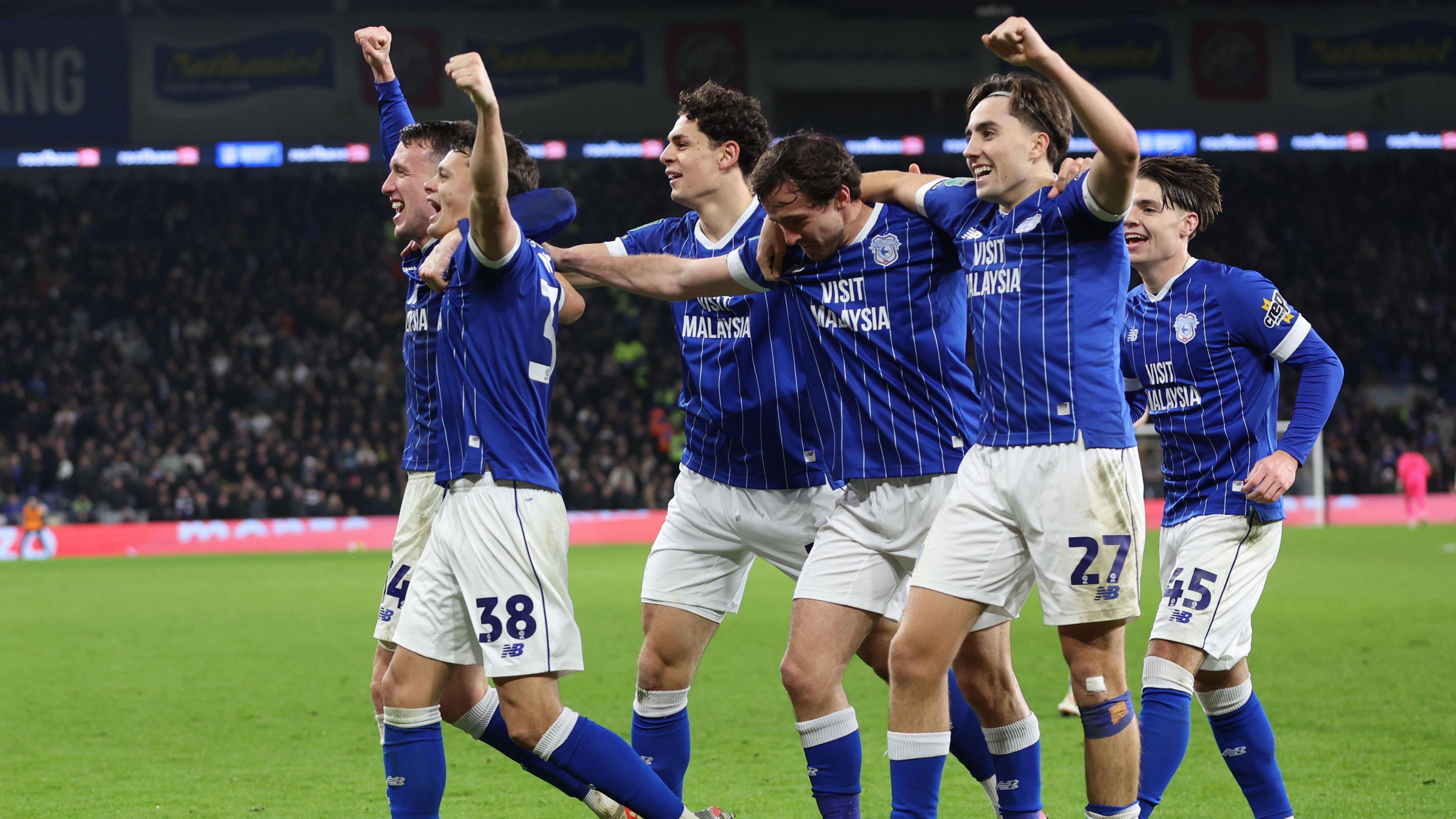 Cardiff players celebrating David Turnbull's goal against Chelsea in the Carabao Cup