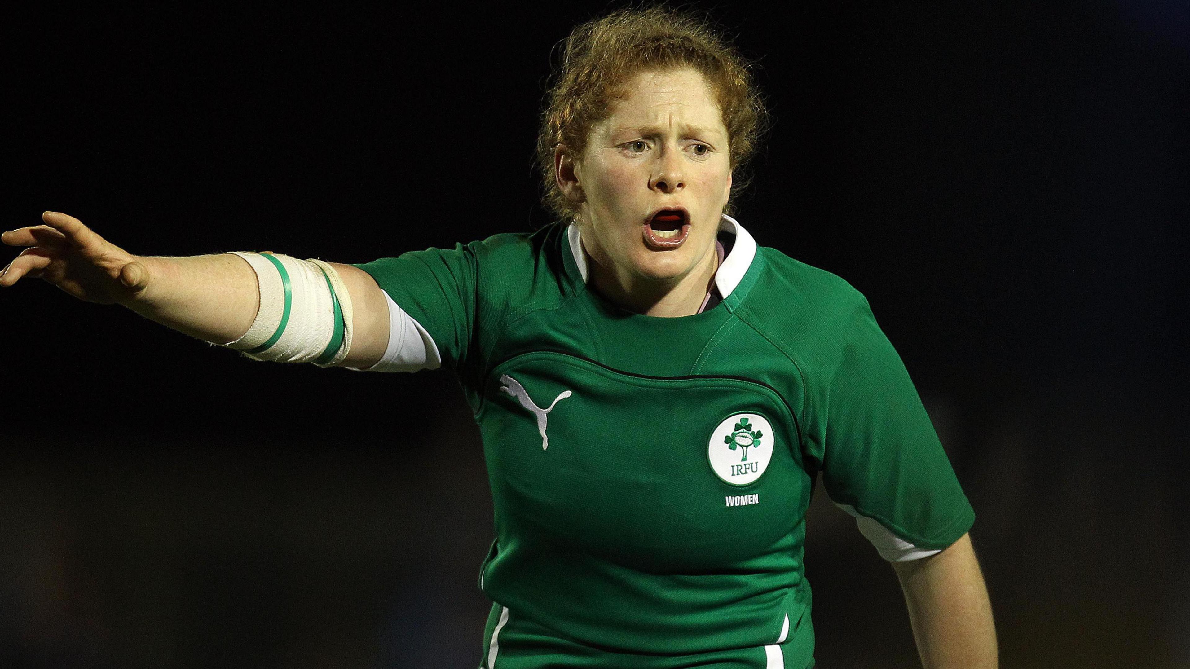 Grace Davitt in action for Ireland in the 2012 Six Nations