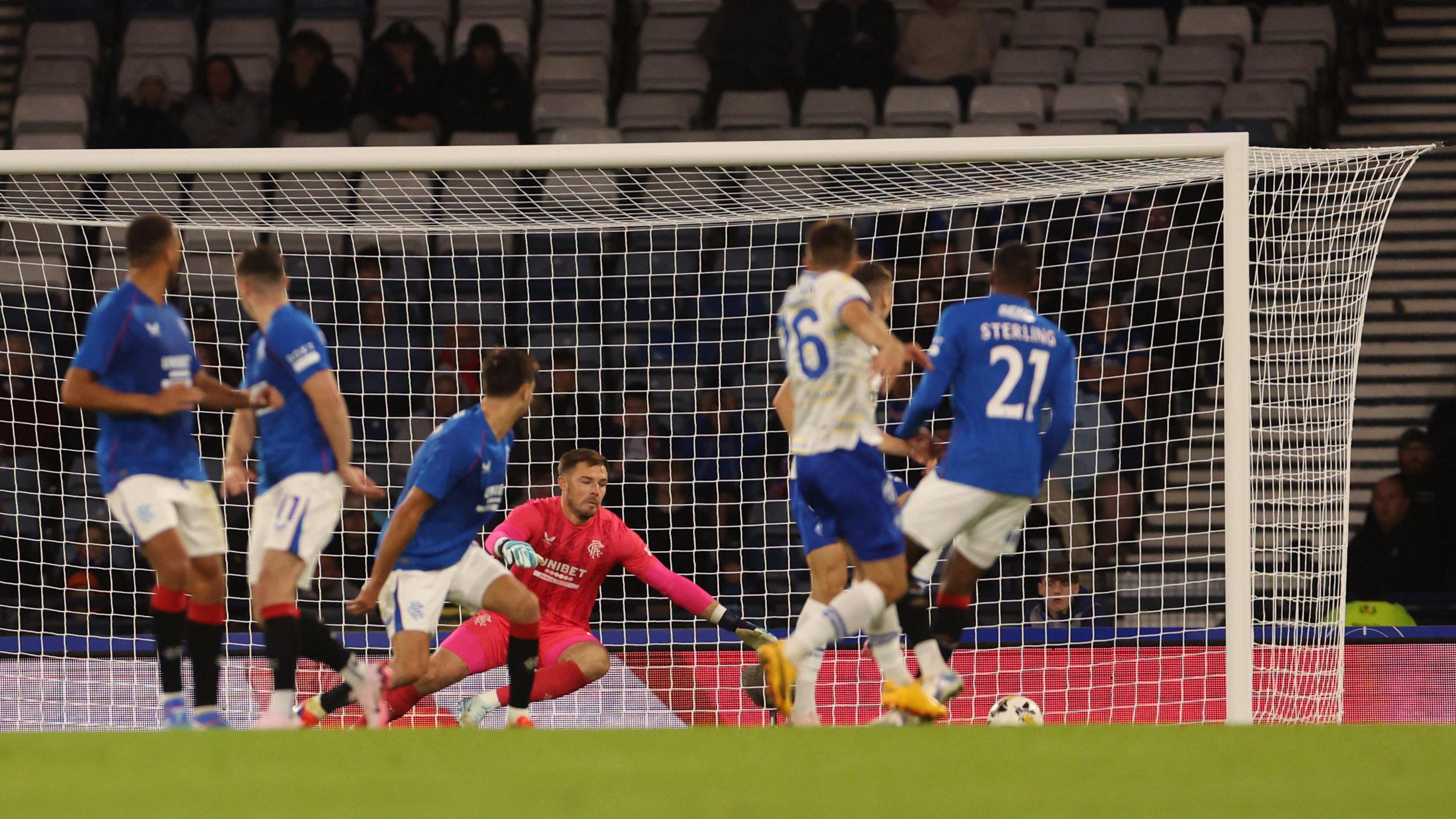 Dynamo Kyiv's Oleksandr Pikhalyonok scores their first goal 