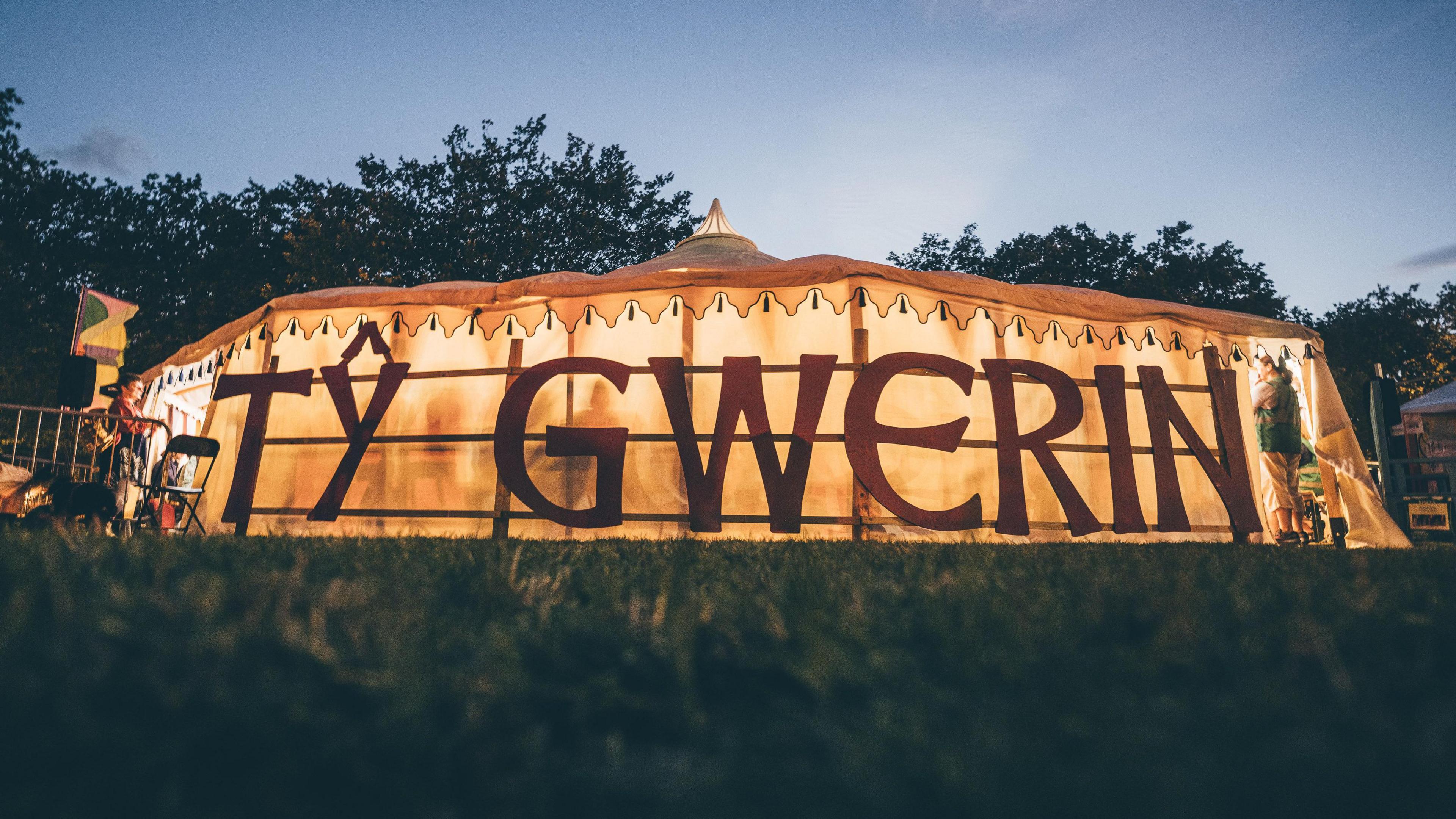 Tŷ Gwerin