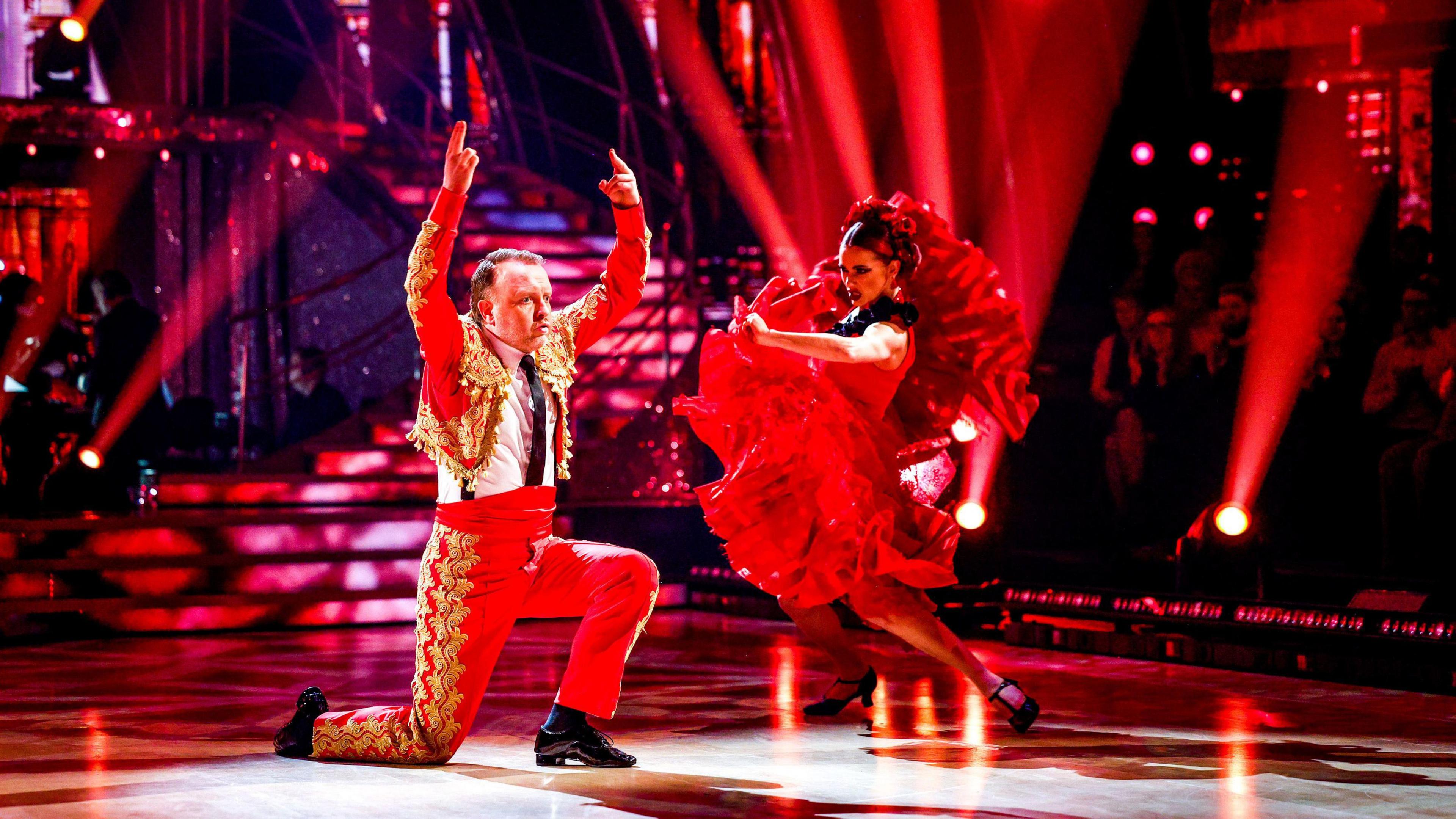 Chris and Dianne dancing
