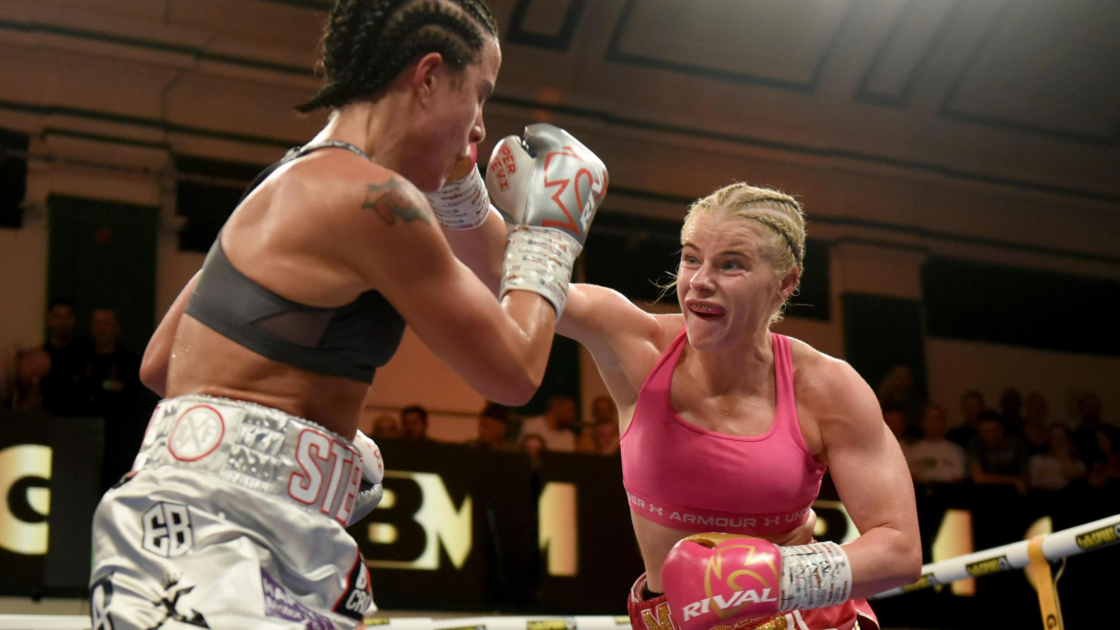 Tysie Gallagher against Stevi Levy
