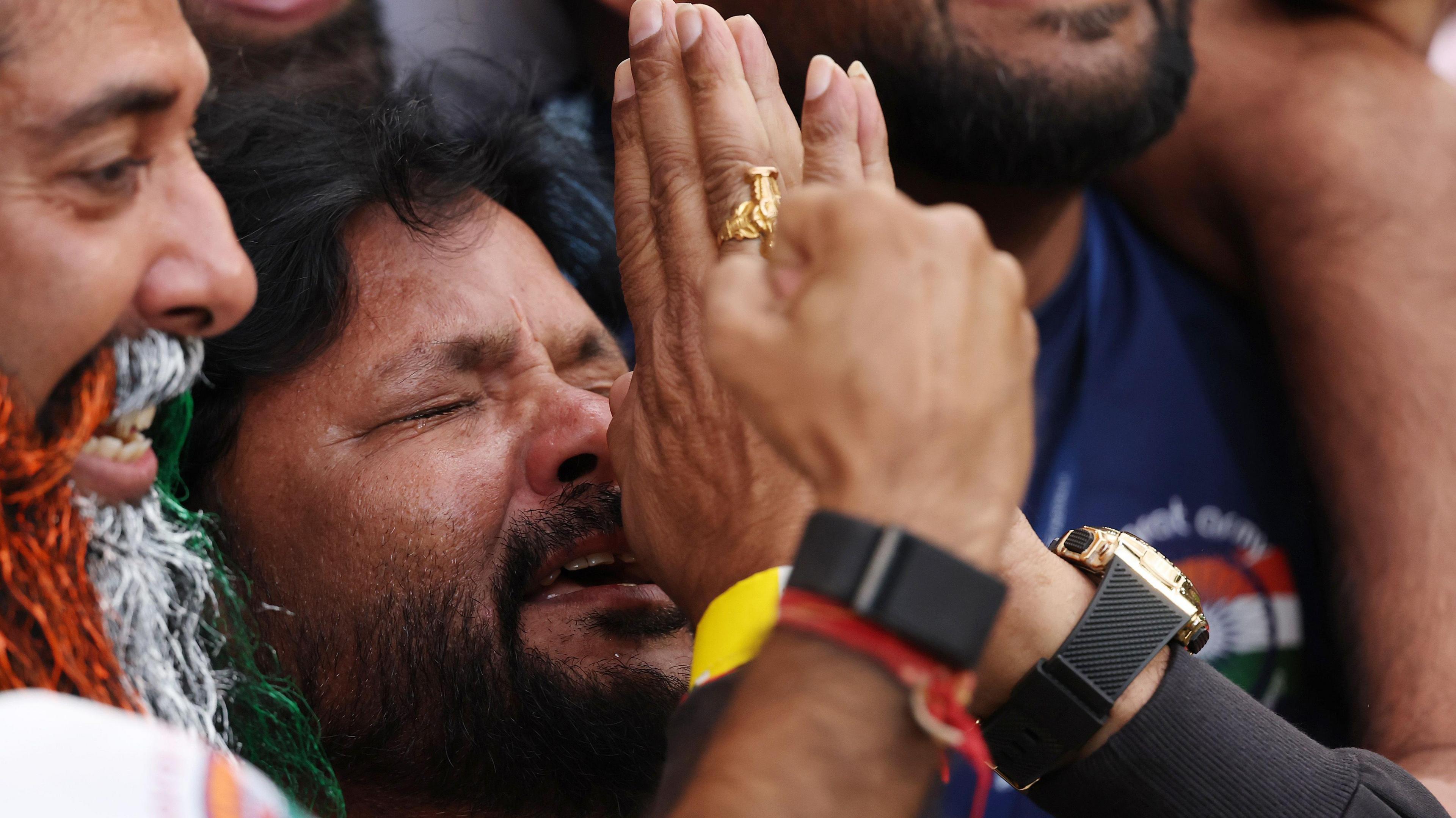 Mutalya Reddy, Nitish Kumar Reddy's father in the crowd at the MCG