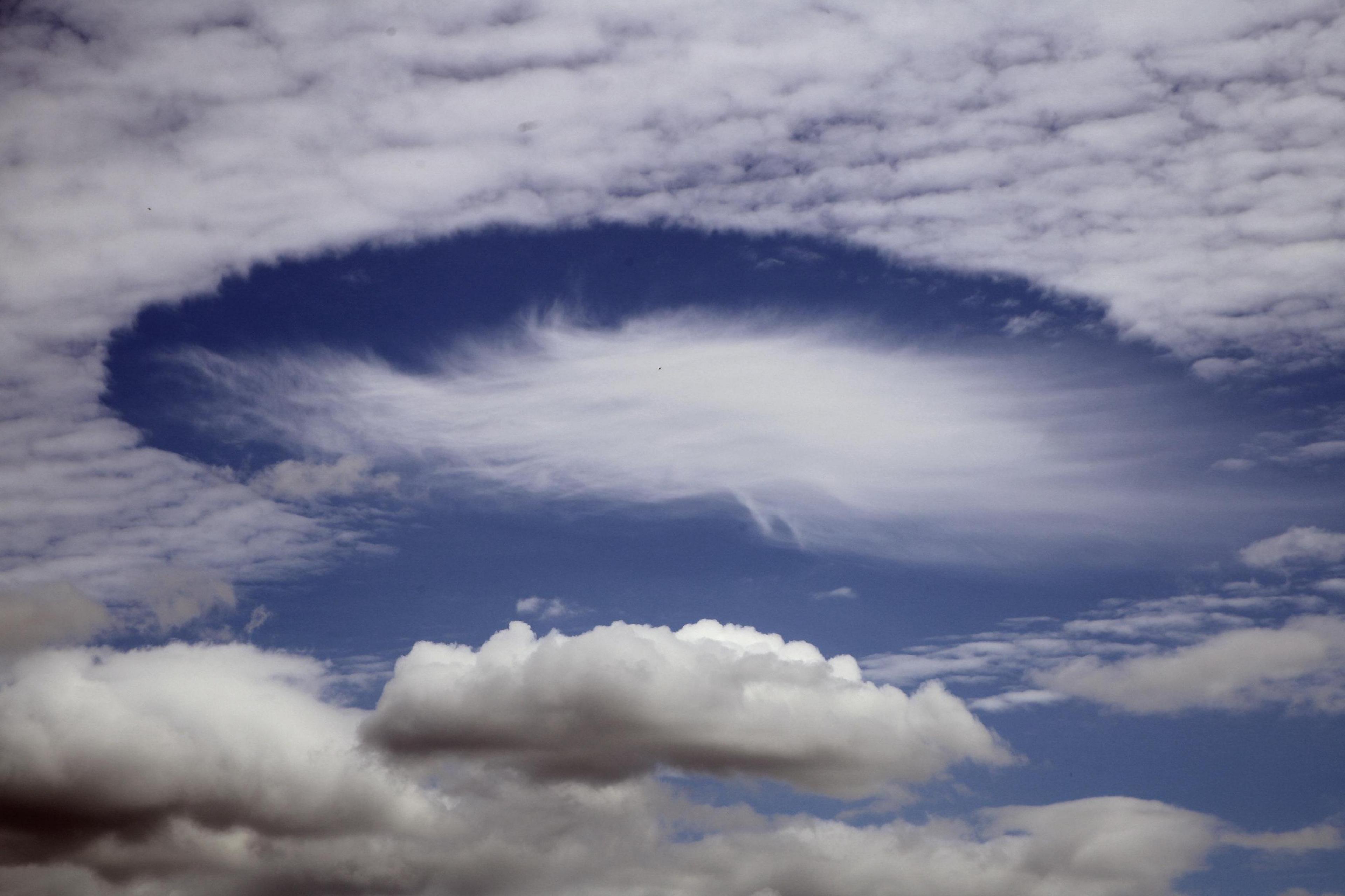 Picture of a fallstreak hole cloud formation taken in Harleston, Norfolk.