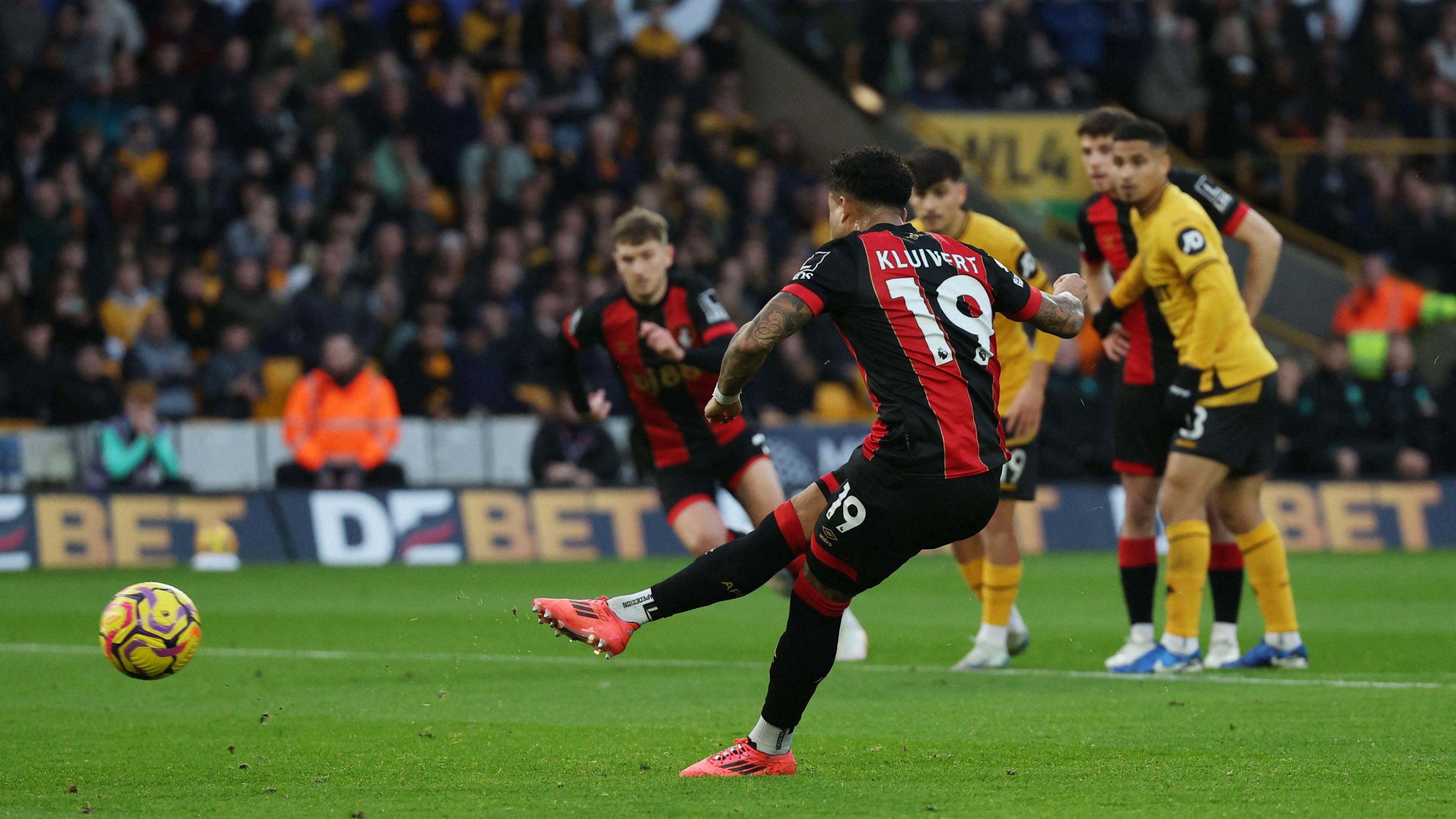 Wolverhampton Wanderers 2-4 AFC Bournemouth: Justin Kluivert's Hat ...