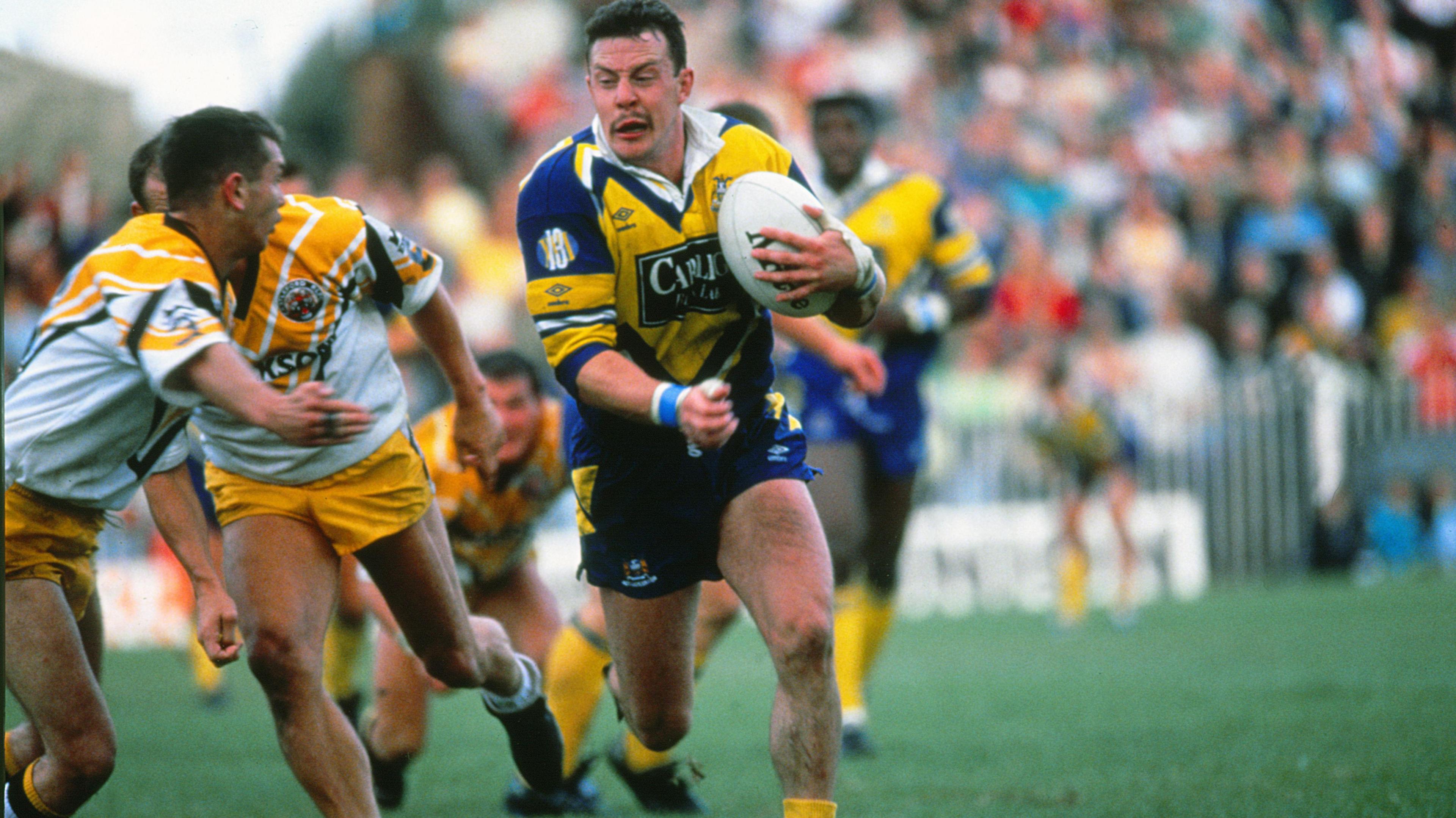 Garry Schofield playing for Leeds Rhinos