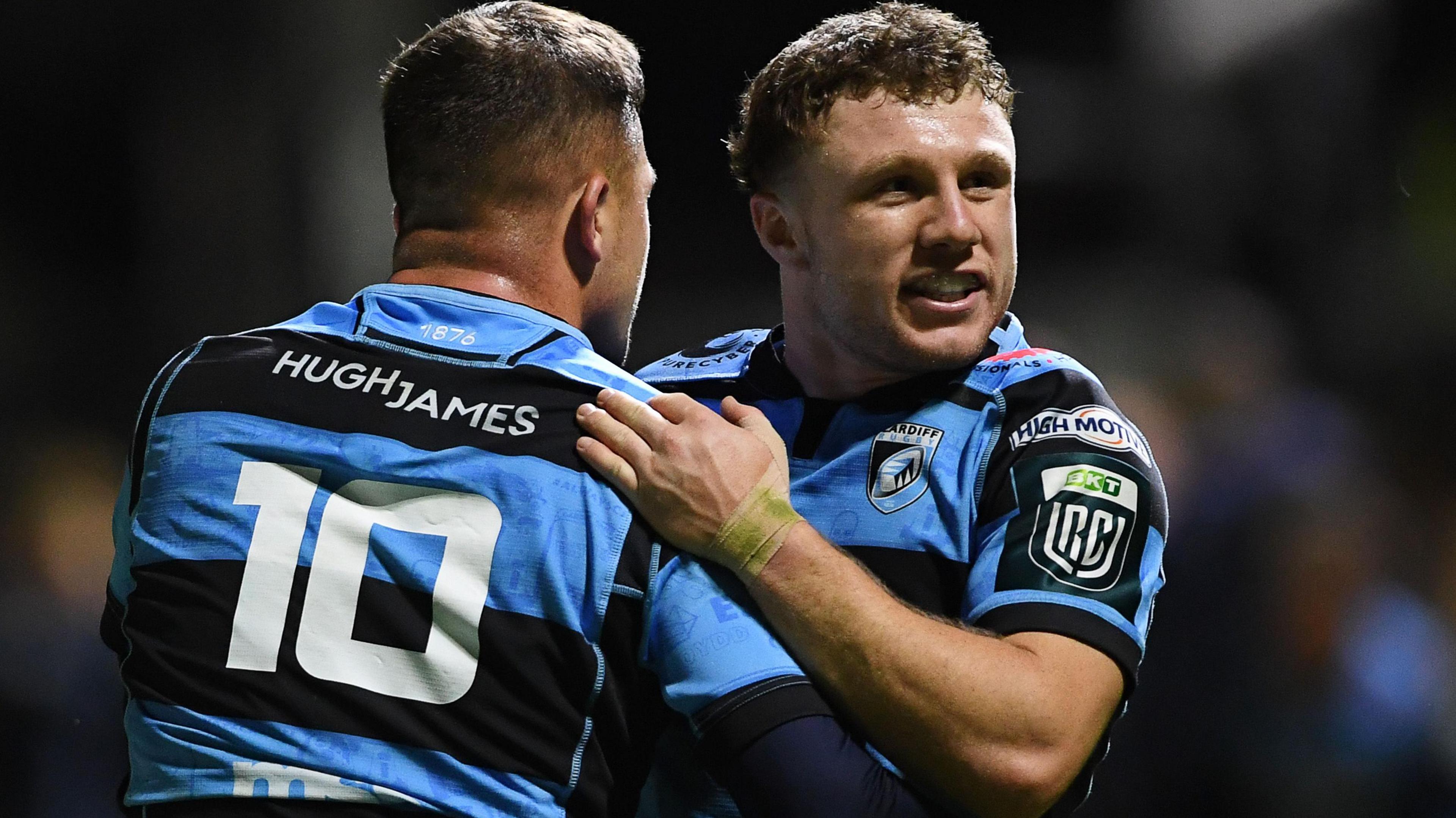 Tom Bowen (right) is congratulated by Callum Sheedy