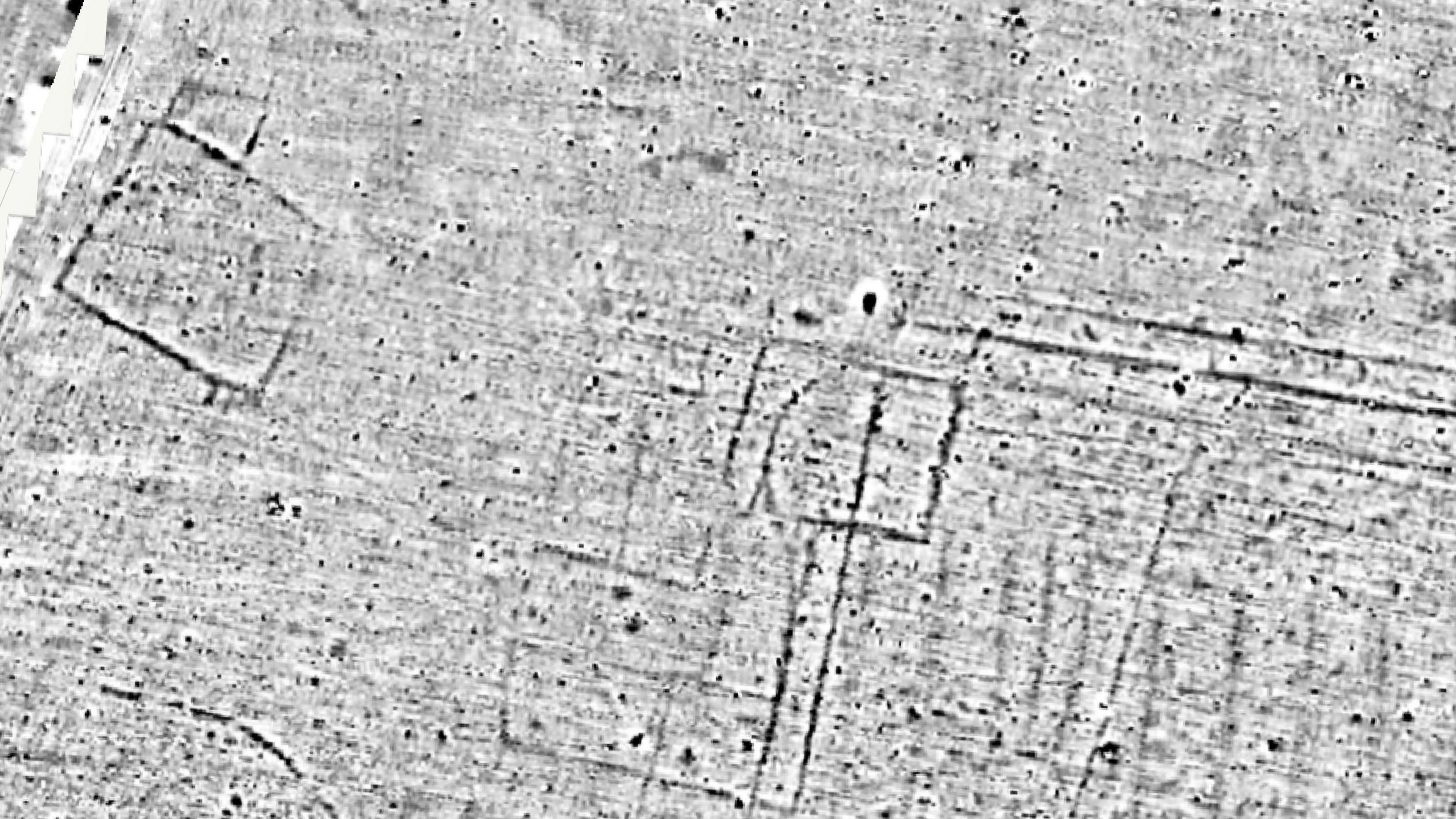 Grey scale geophysics data showing the site of possible Roman villa