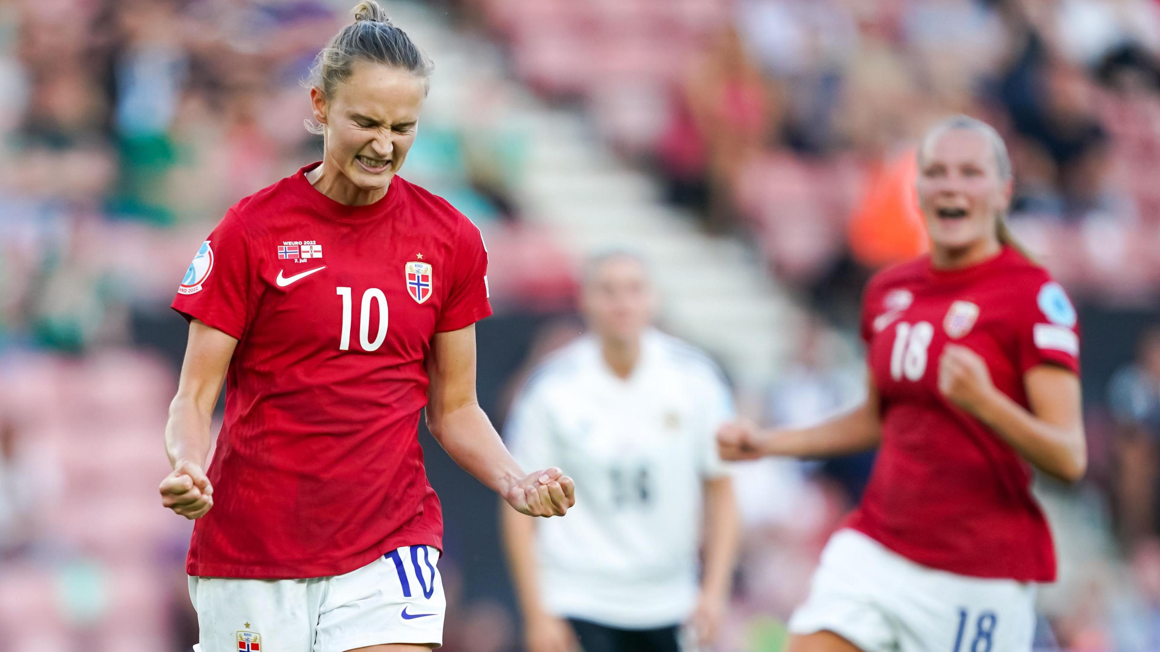 Caroline Graham Hansen celebrates scoring