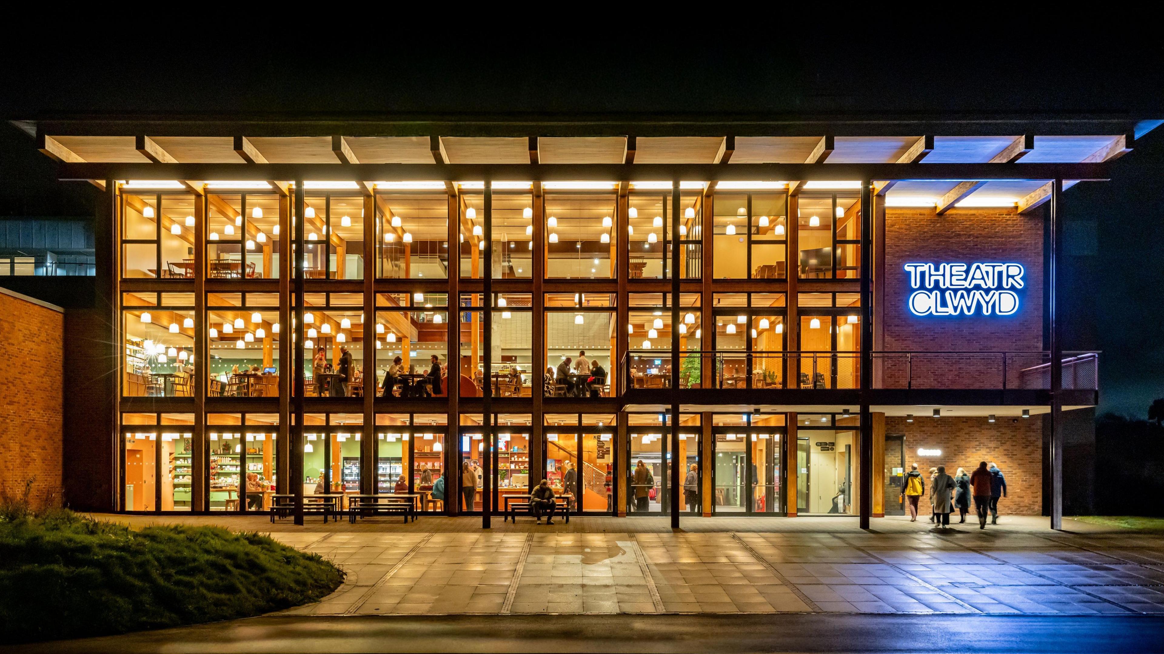 Theatr Clwyd