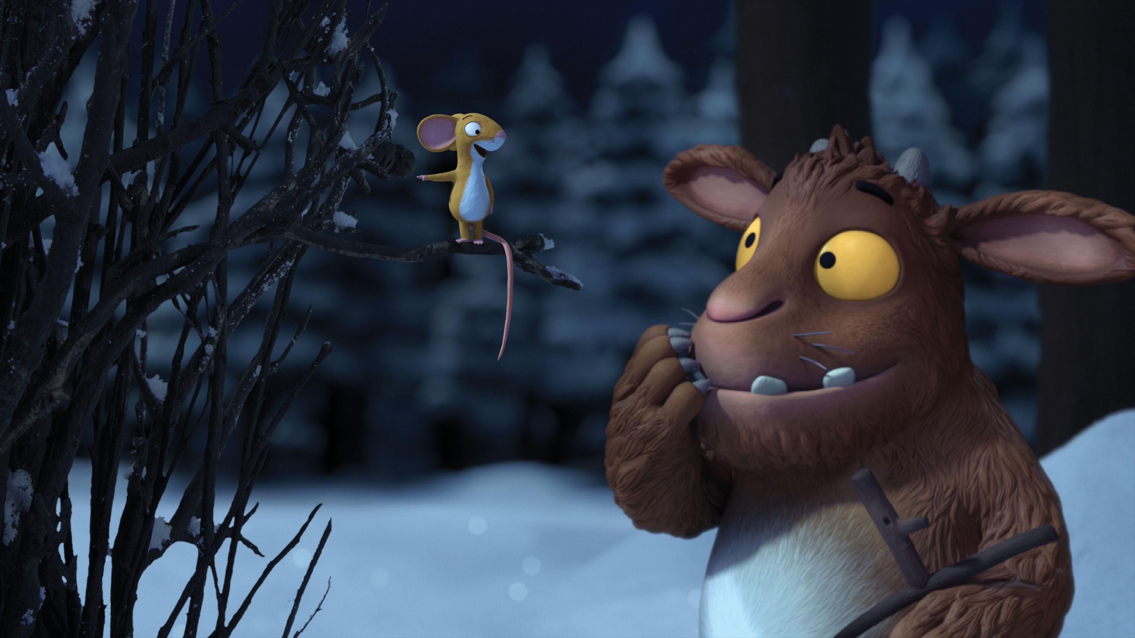 Gruffalo's Child talks to Mouse.