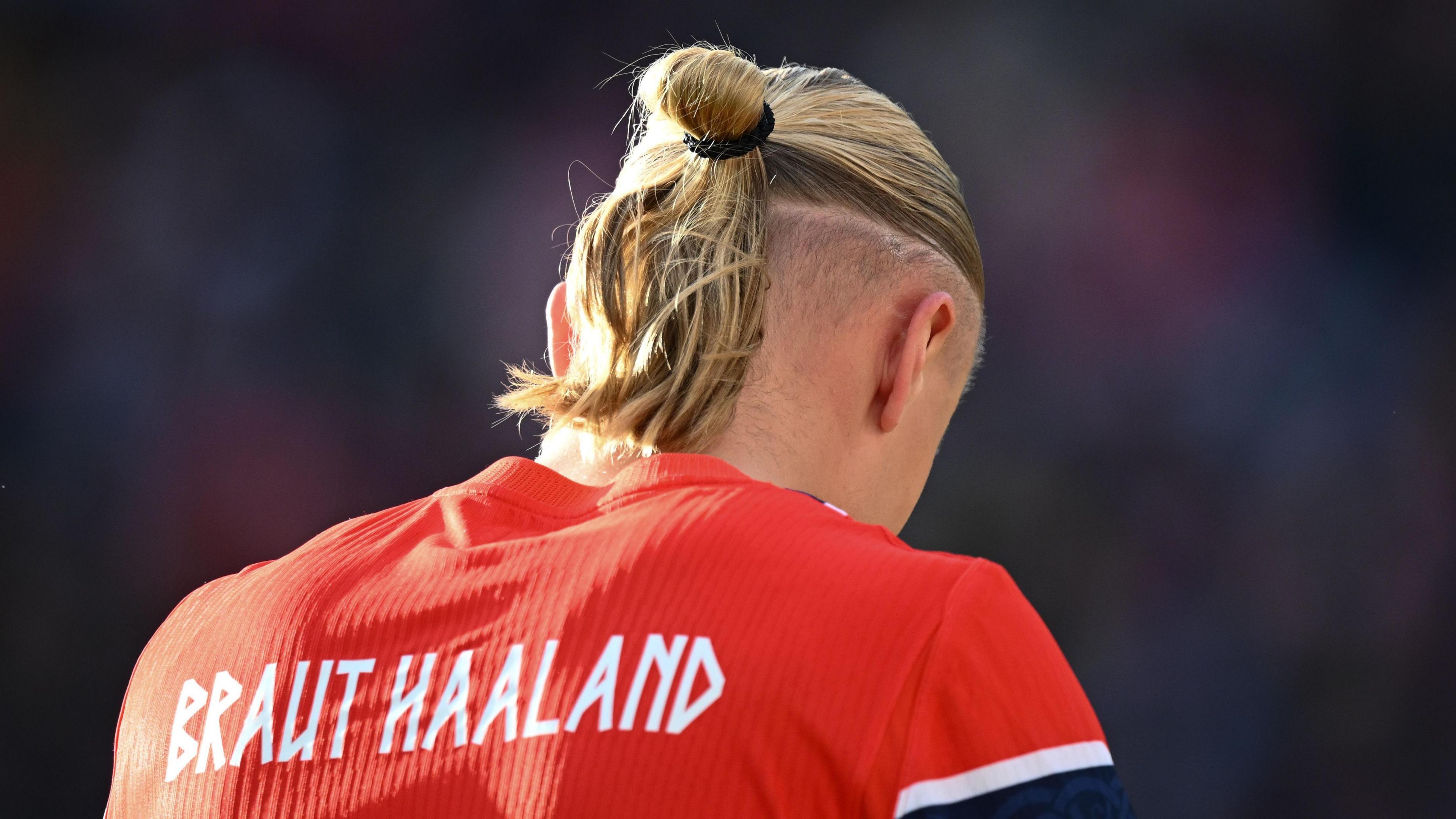 Back of Erling Haaland's shirt while playing for Norway, with the name Braut Haaland