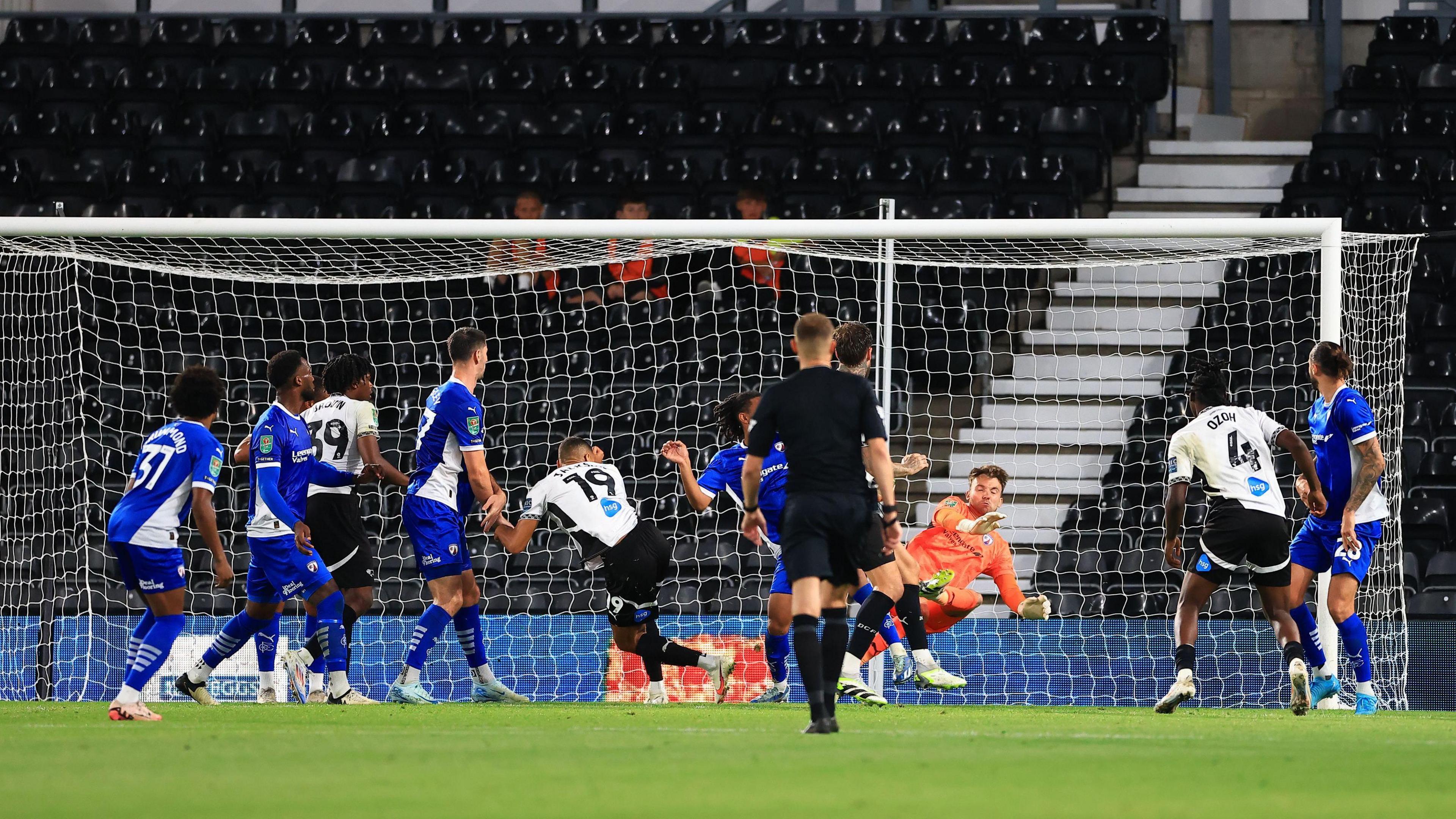 Kayden Jackson of Derby County (19) scores his sides second goal of the match and celebrates with team mates