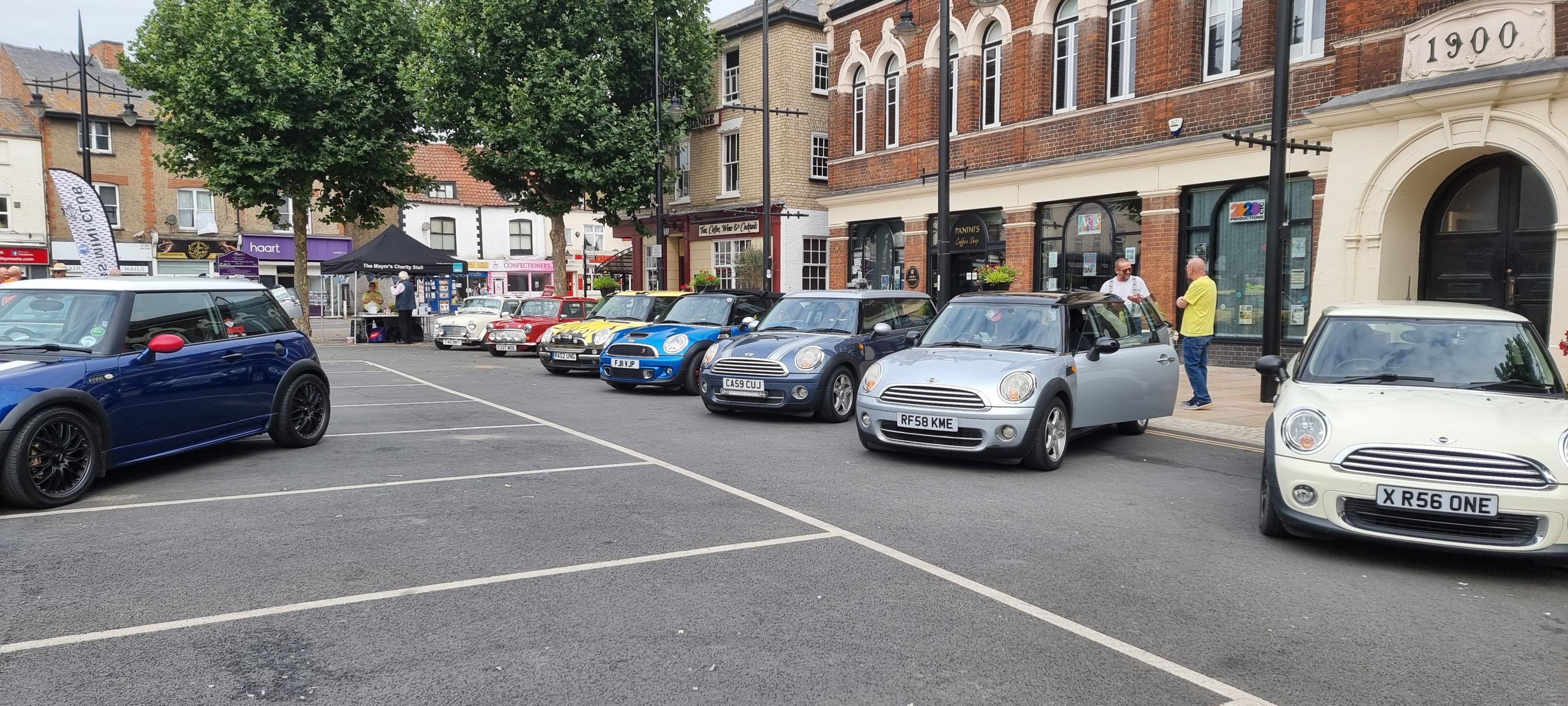 A line-up of Minis on March Market Square